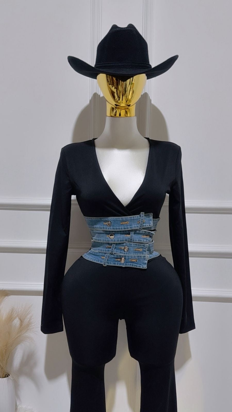 Enterizo Negro Con Detalles Mezclilla