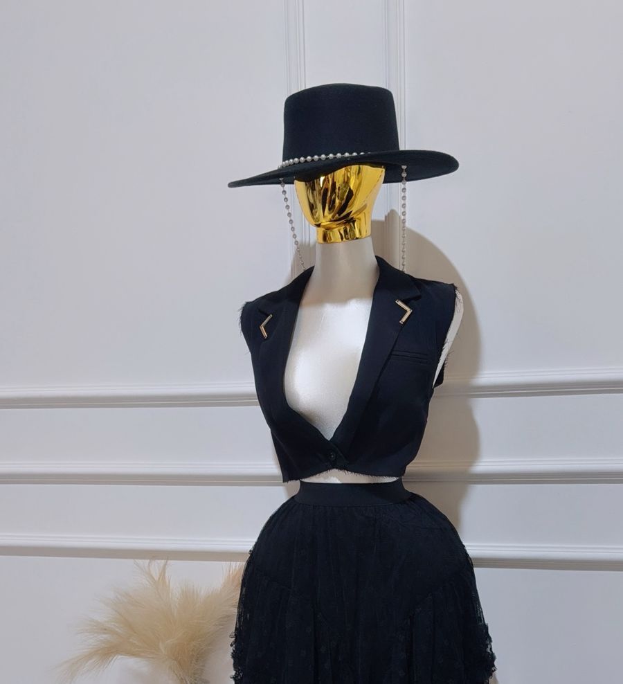 Chaleco Cuello Corto Negro