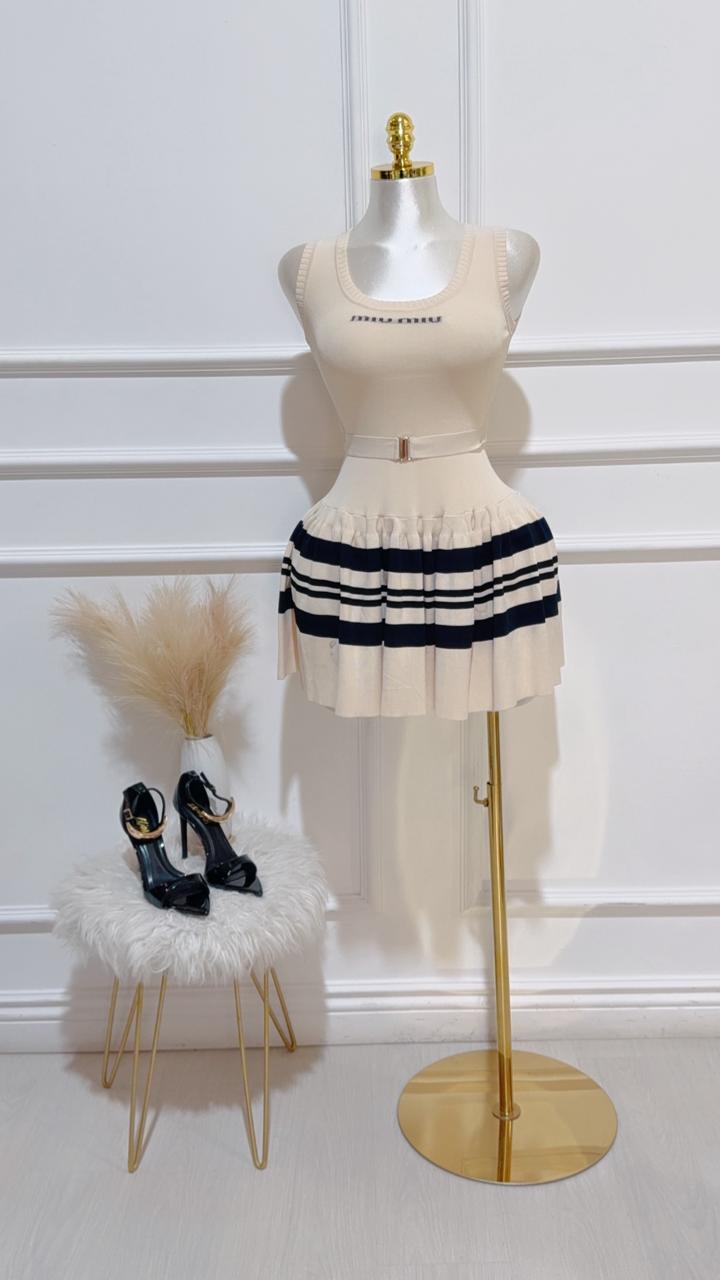 Vestido Miu Miu Negro Beige