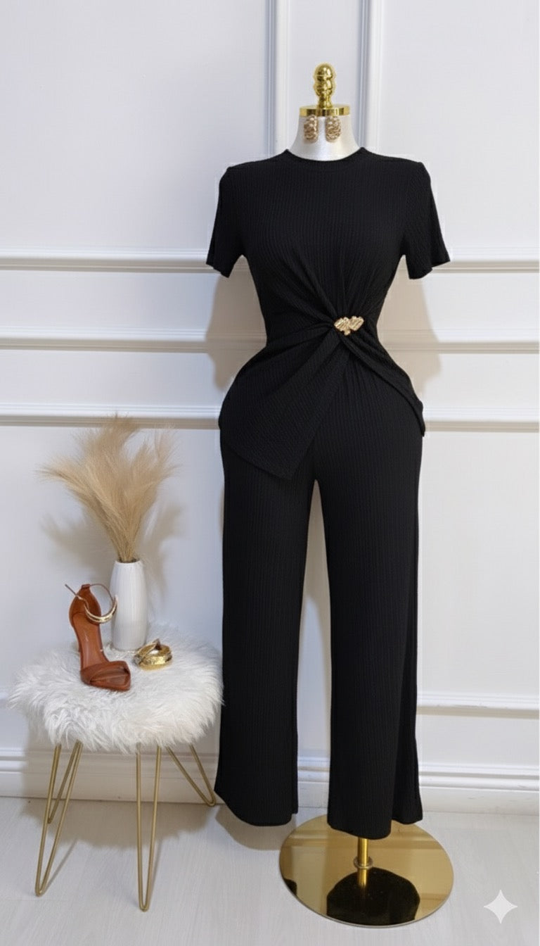 Set Blusa Detalle Pantalón Negro