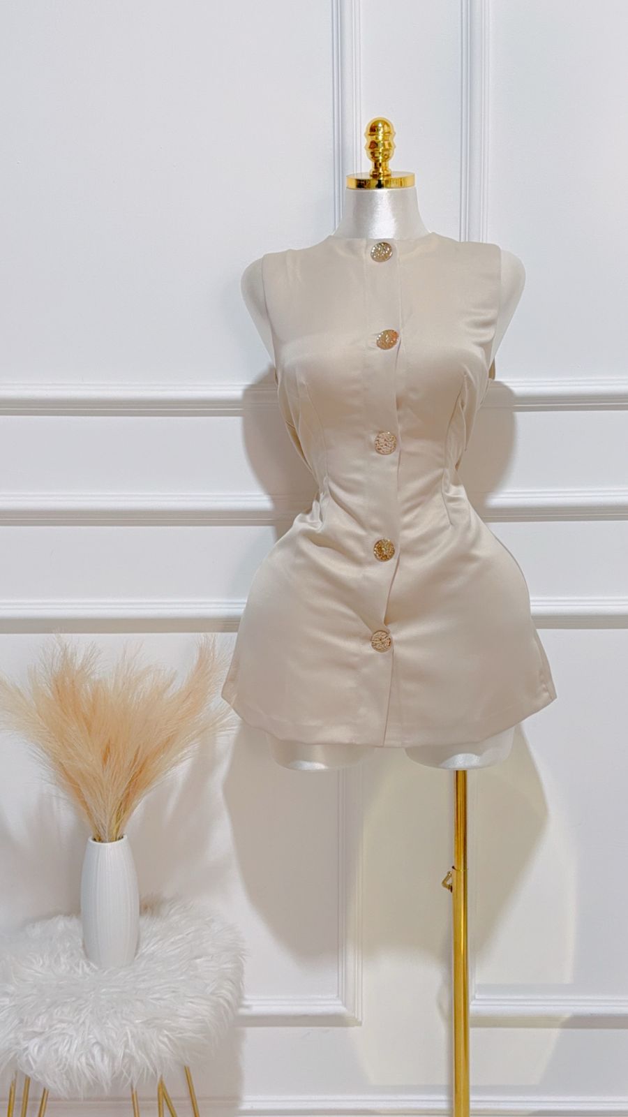 Vestido Sin Mangas Corto Beige