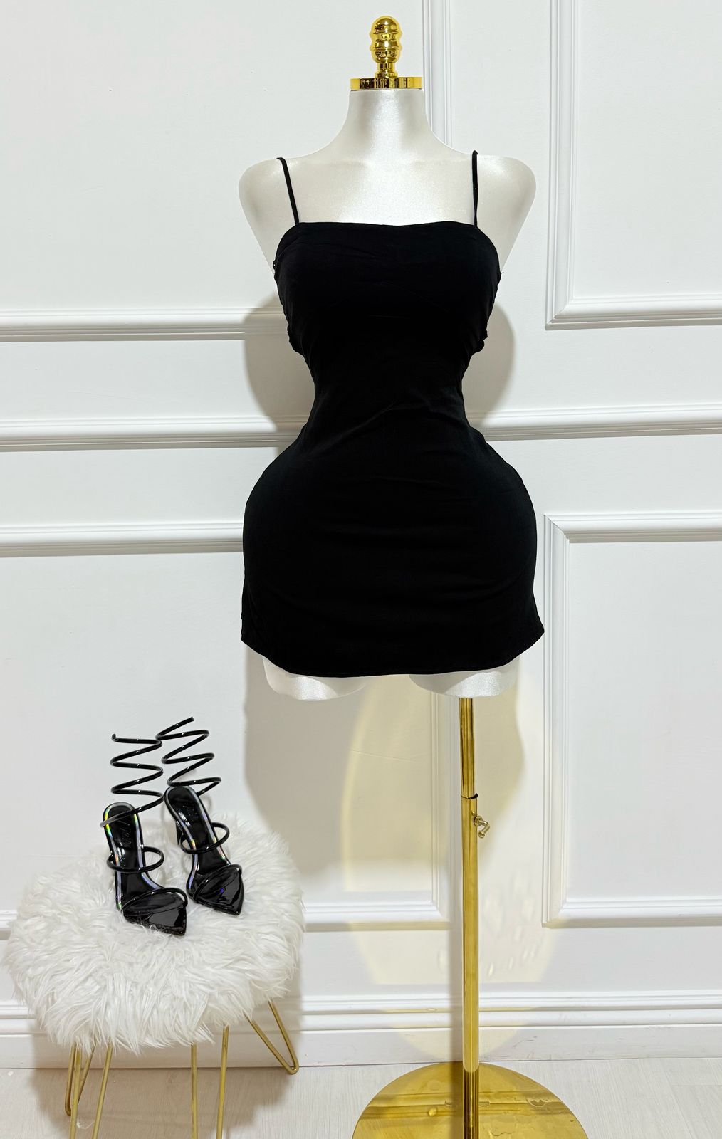 Vestido Corto Negro