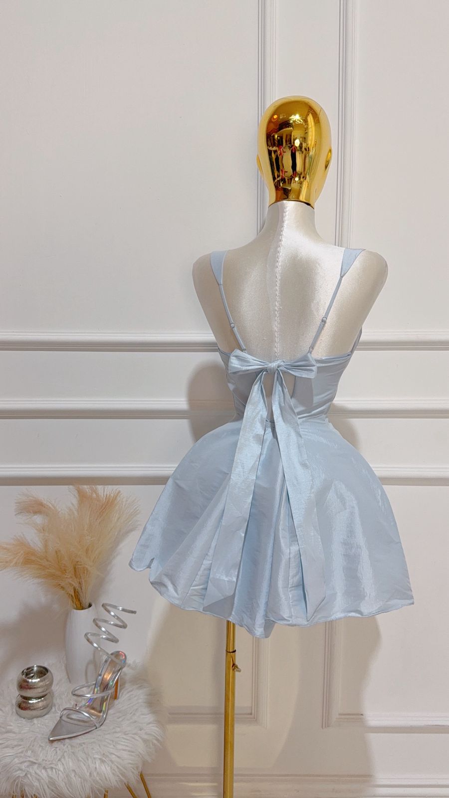 Vestido Corto Detalles En Espalda Azul