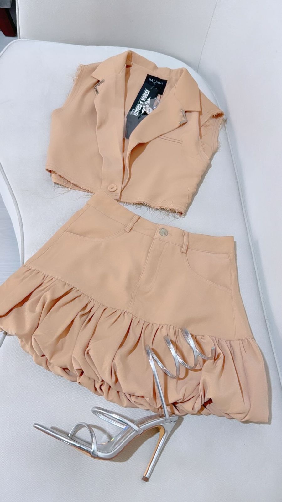 Falda Corta Burbuja Beige