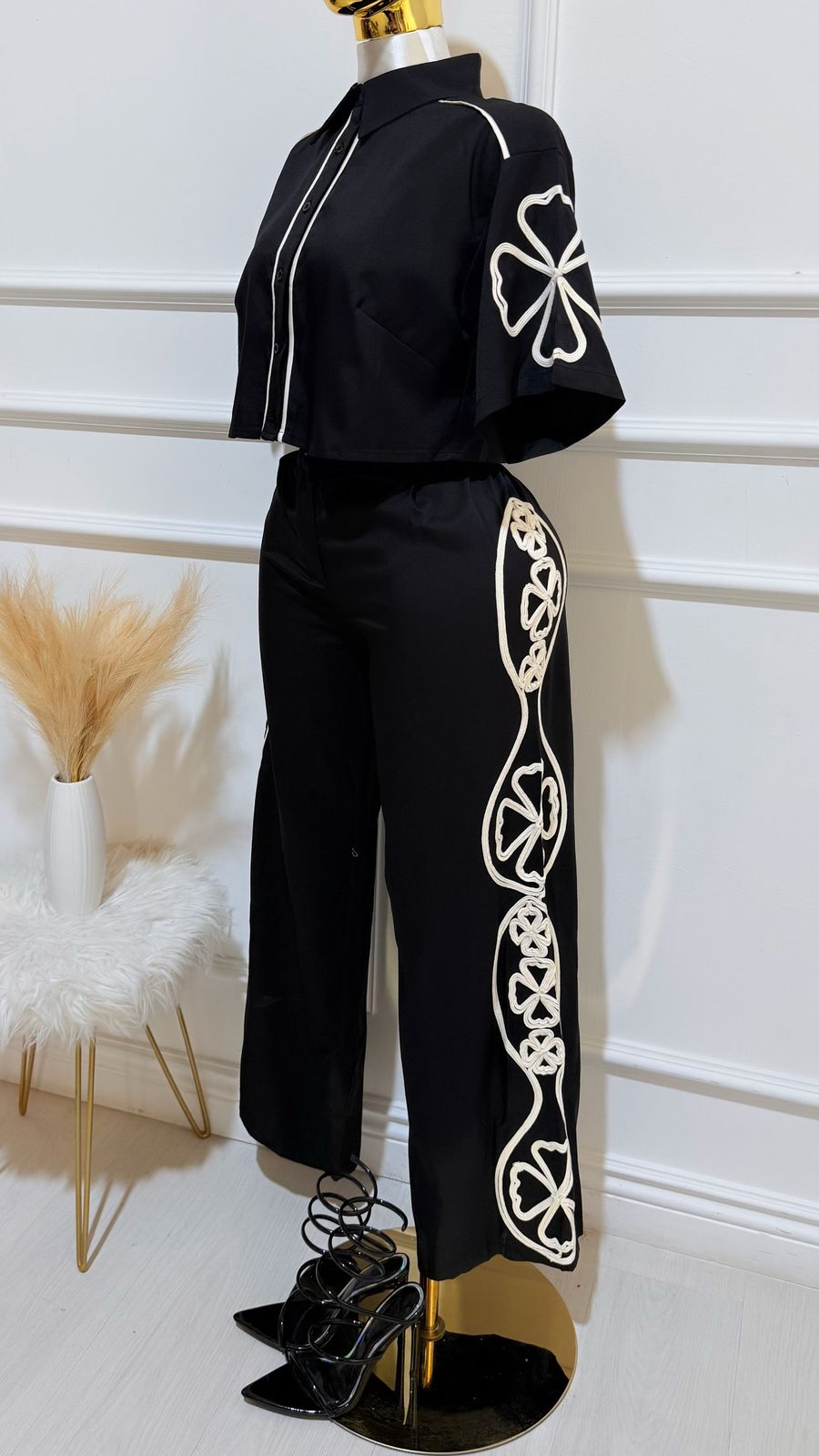 Conjunto Negro Estampado Laterales
