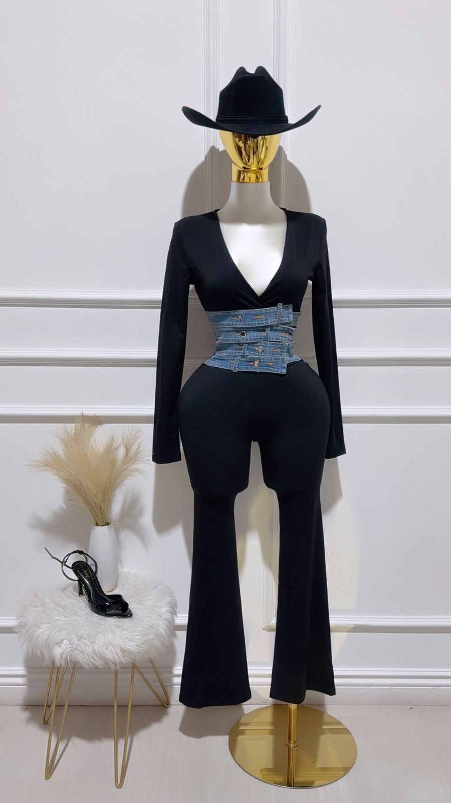 Enterizo Negro Con Detalles Mezclilla