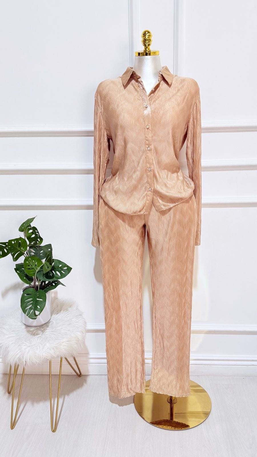Set Camisa Plizada Pantalón Bronce