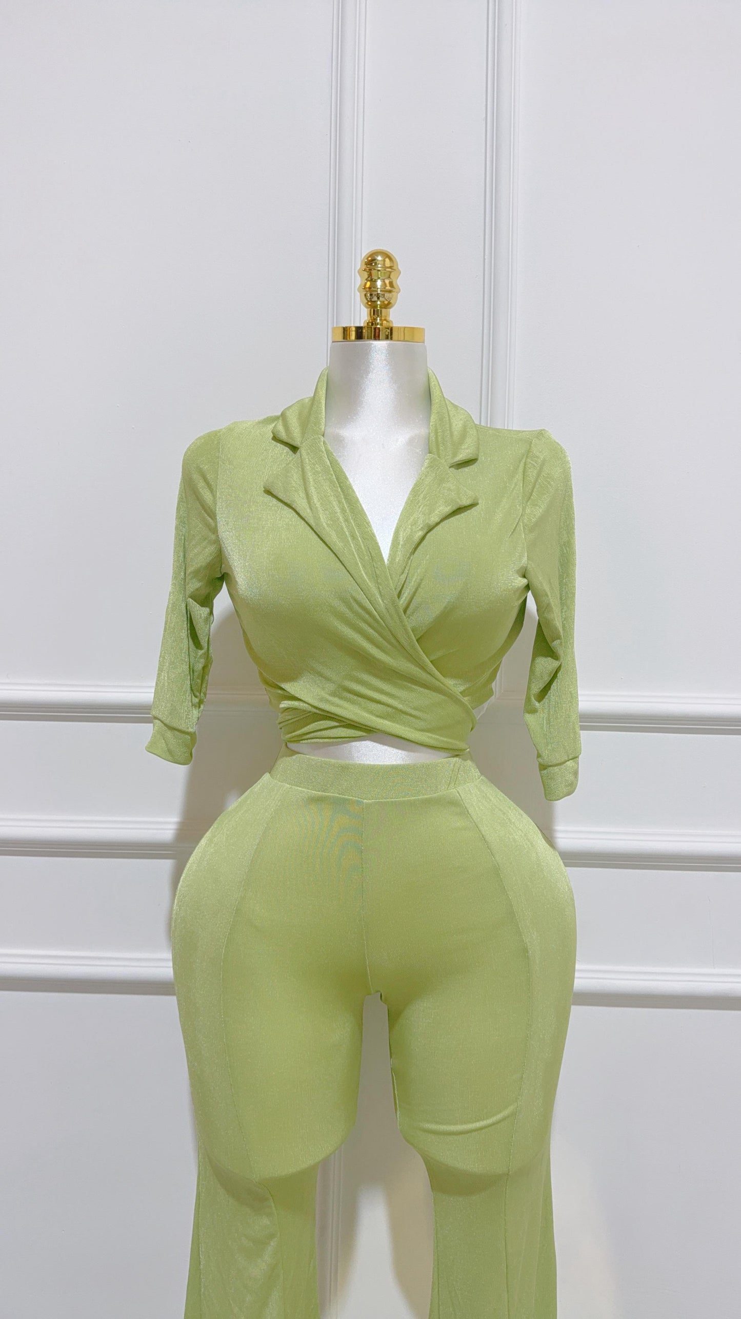 Conjunto Verde Pantalon Top Acampanado