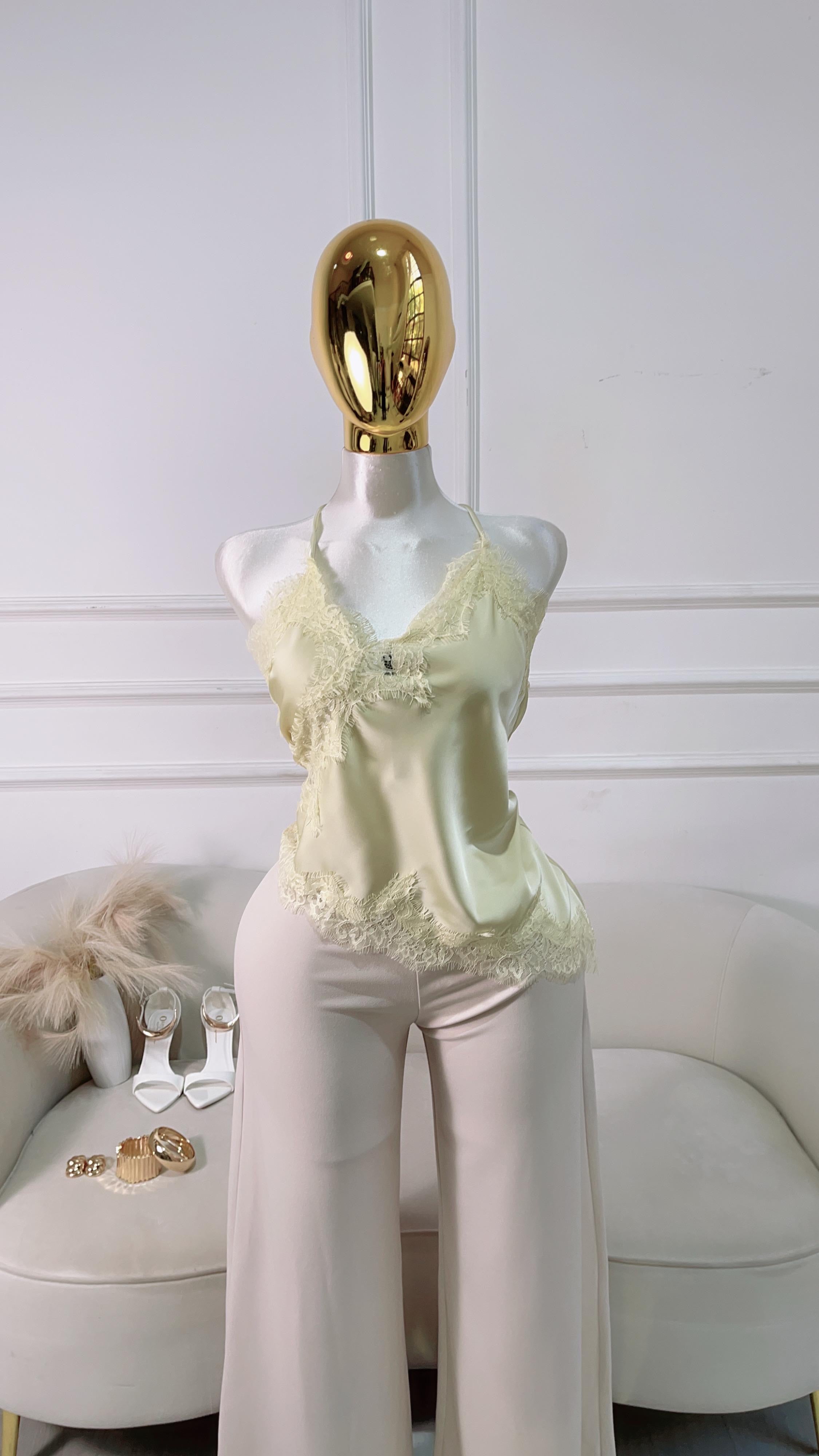 BLUSA AMARILLA TIRANTES Y ENCAJE