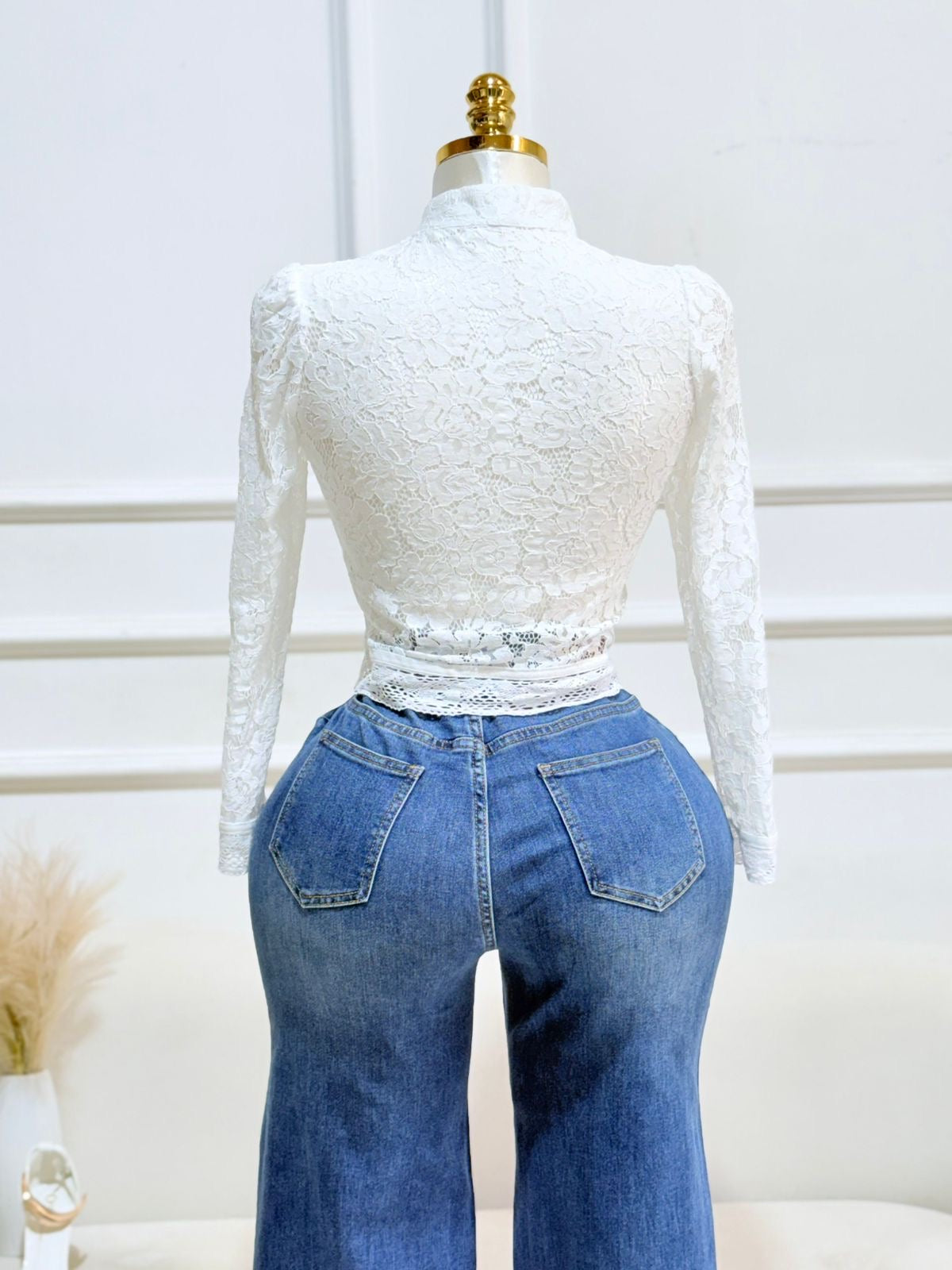 BLUSA BLANCA ENCAJE MANGA LARGA