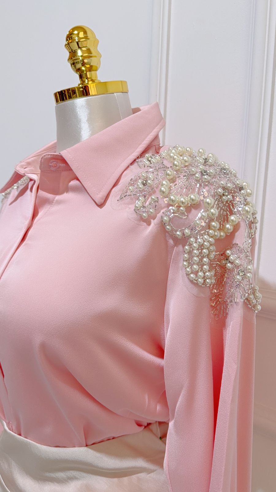 Blusa Botones Detalles Hombro Rosa