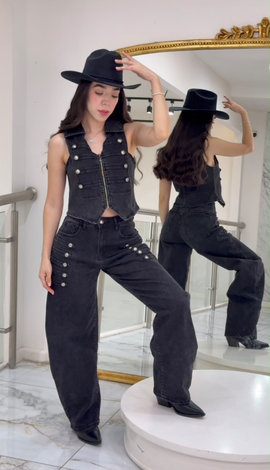Conjunto mezclilla negro chaleco botones
