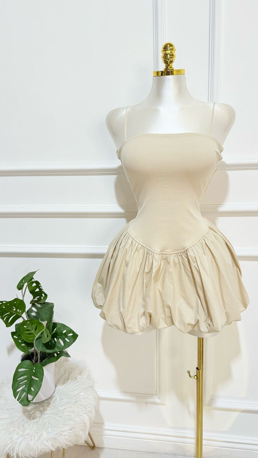Vestido Mini Globo Top Acanalado Cream