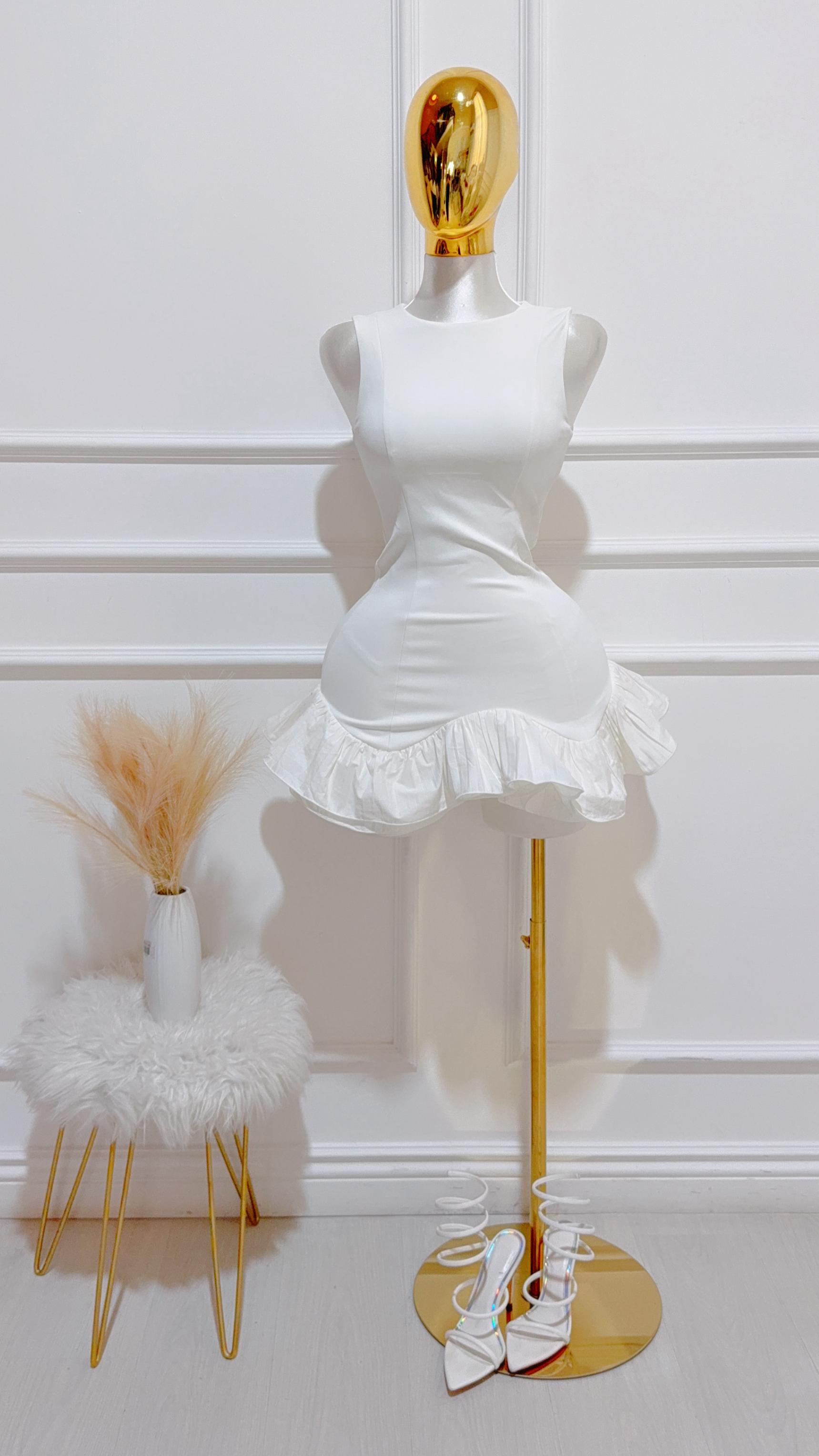 Vestido Bajo Con Volantes Blanco