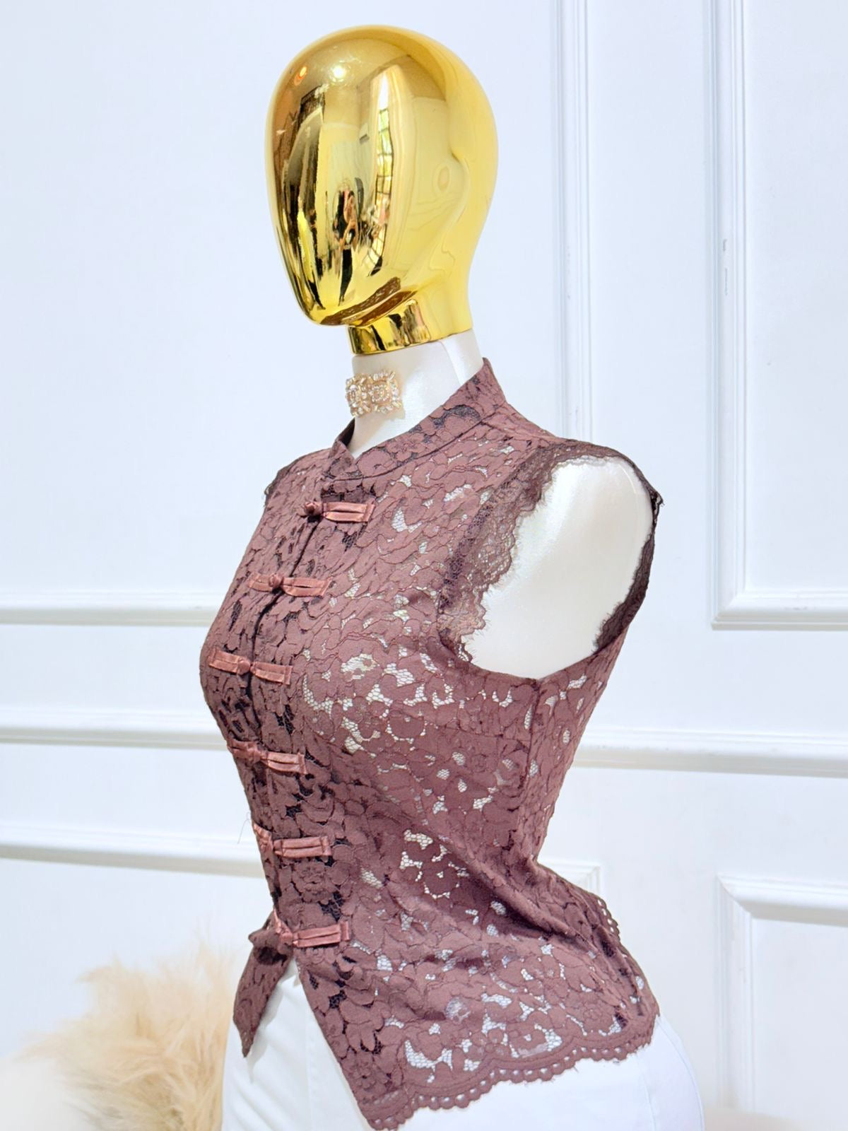 BLUSA ENCAJE MANGA CORTA