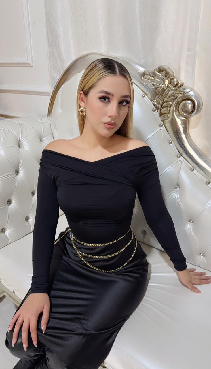 Blusa Manga Larga Negra