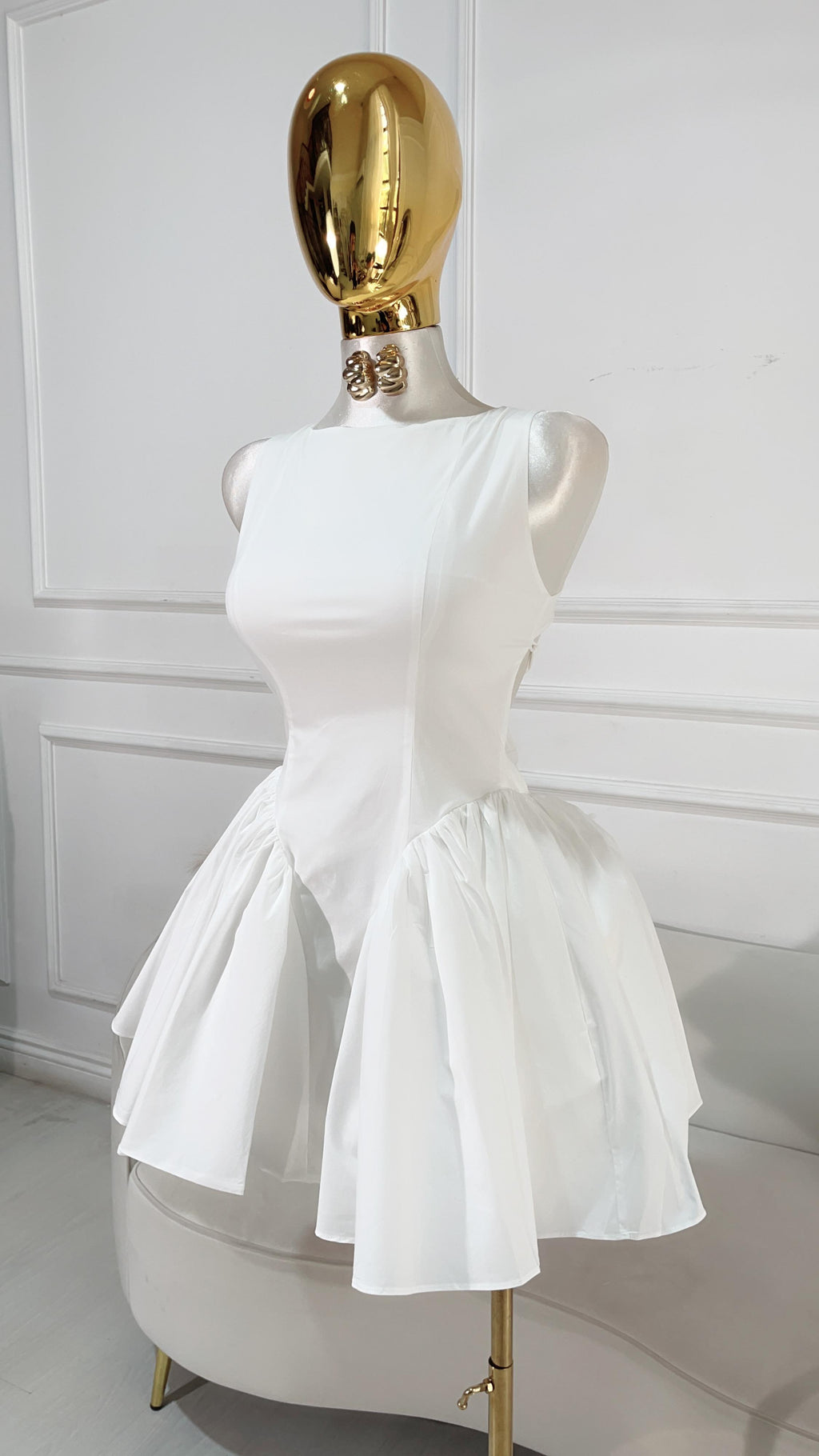 VESTIDO BLANCO LISTON ATRAS