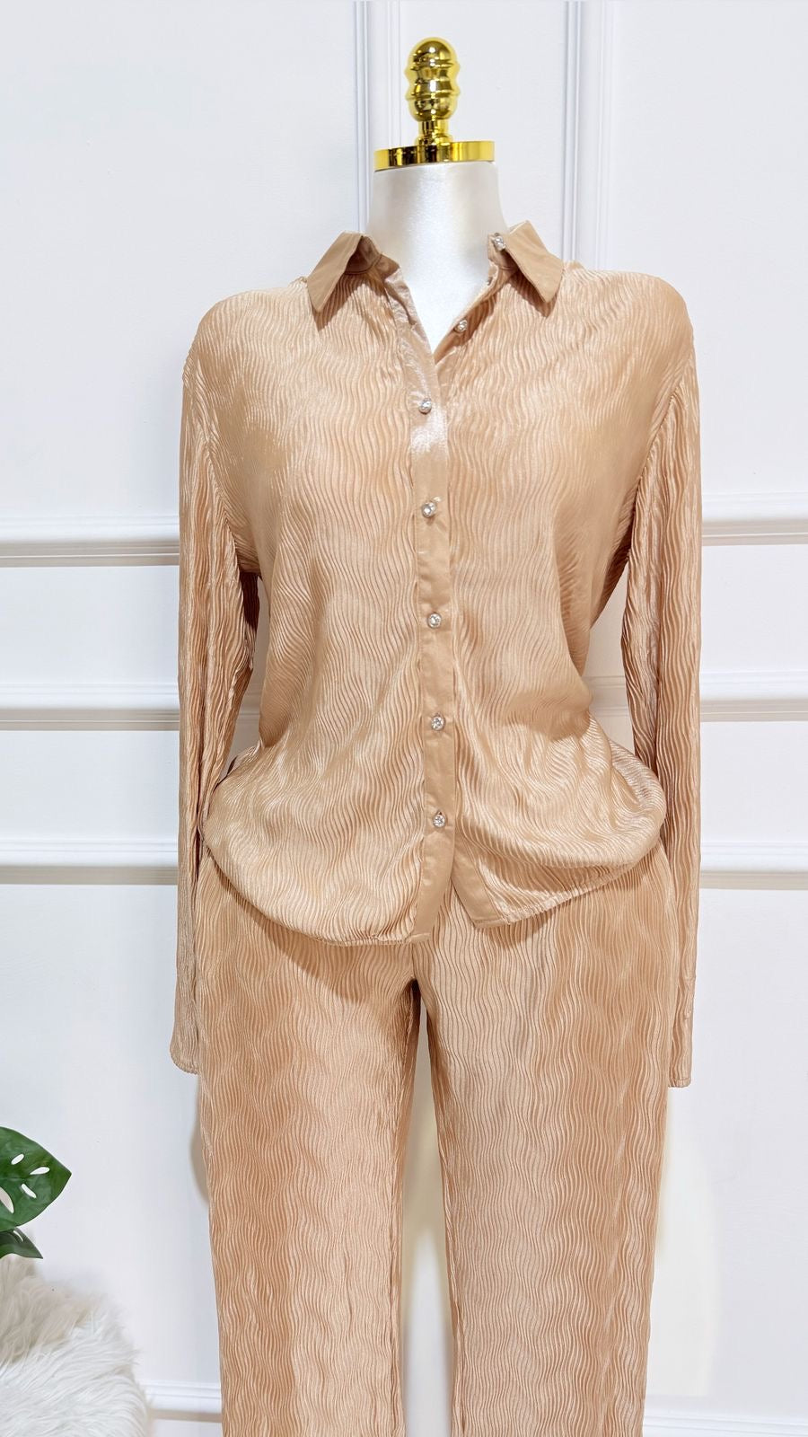 Set Camisa Plizada Pantalón Bronce
