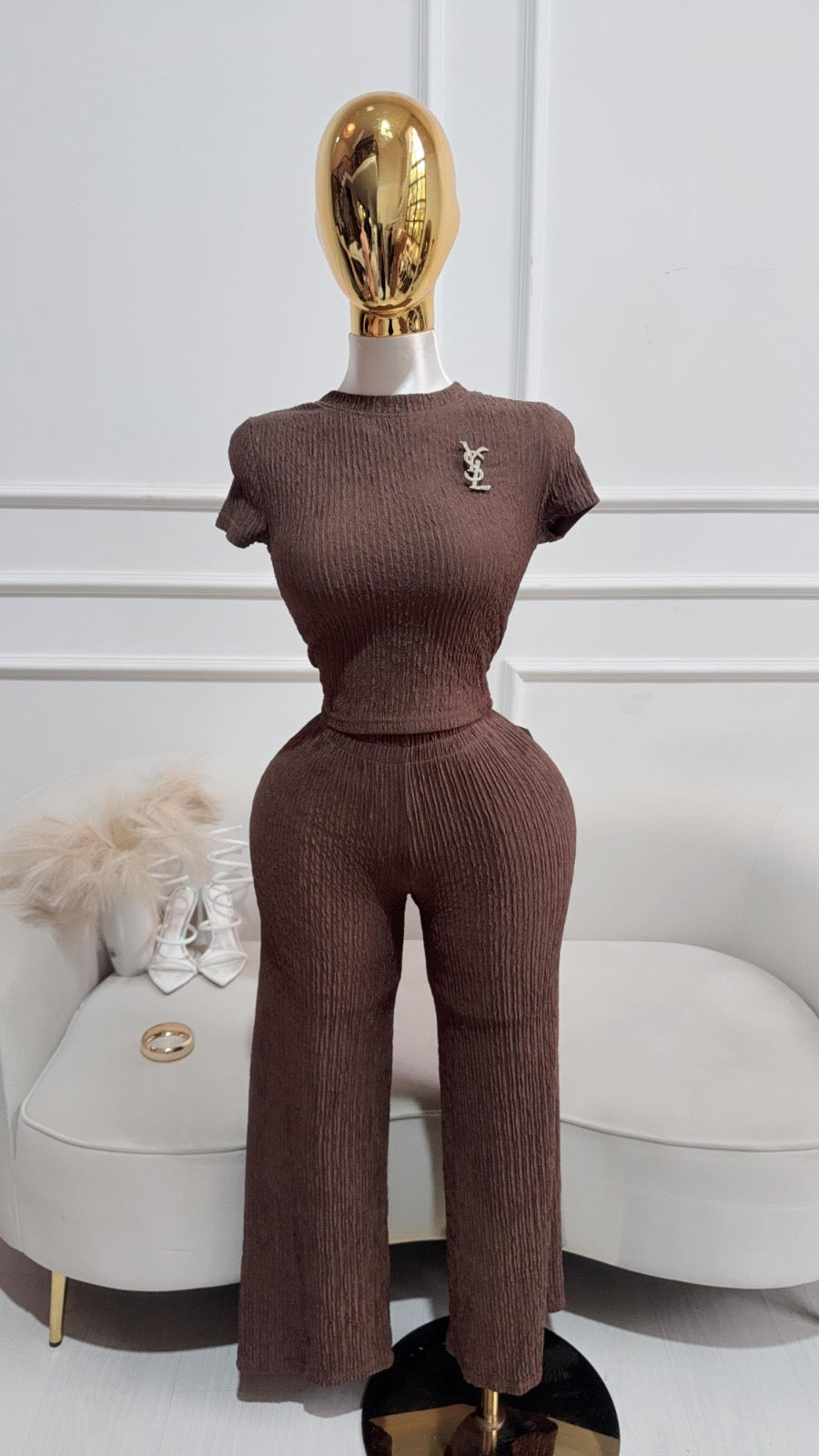 CONJUNTO CAFÉ INTENSO PANTALÓN DRAPEADO
