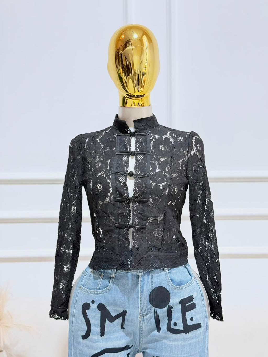 BLUSA NEGRA MANGA LARGA ENCAJE
