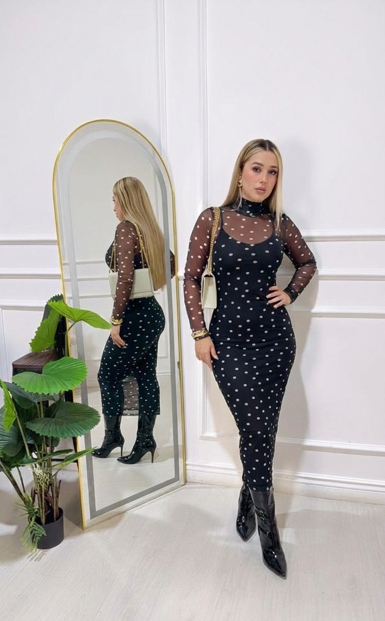 Vestido Midi Negro Lunares