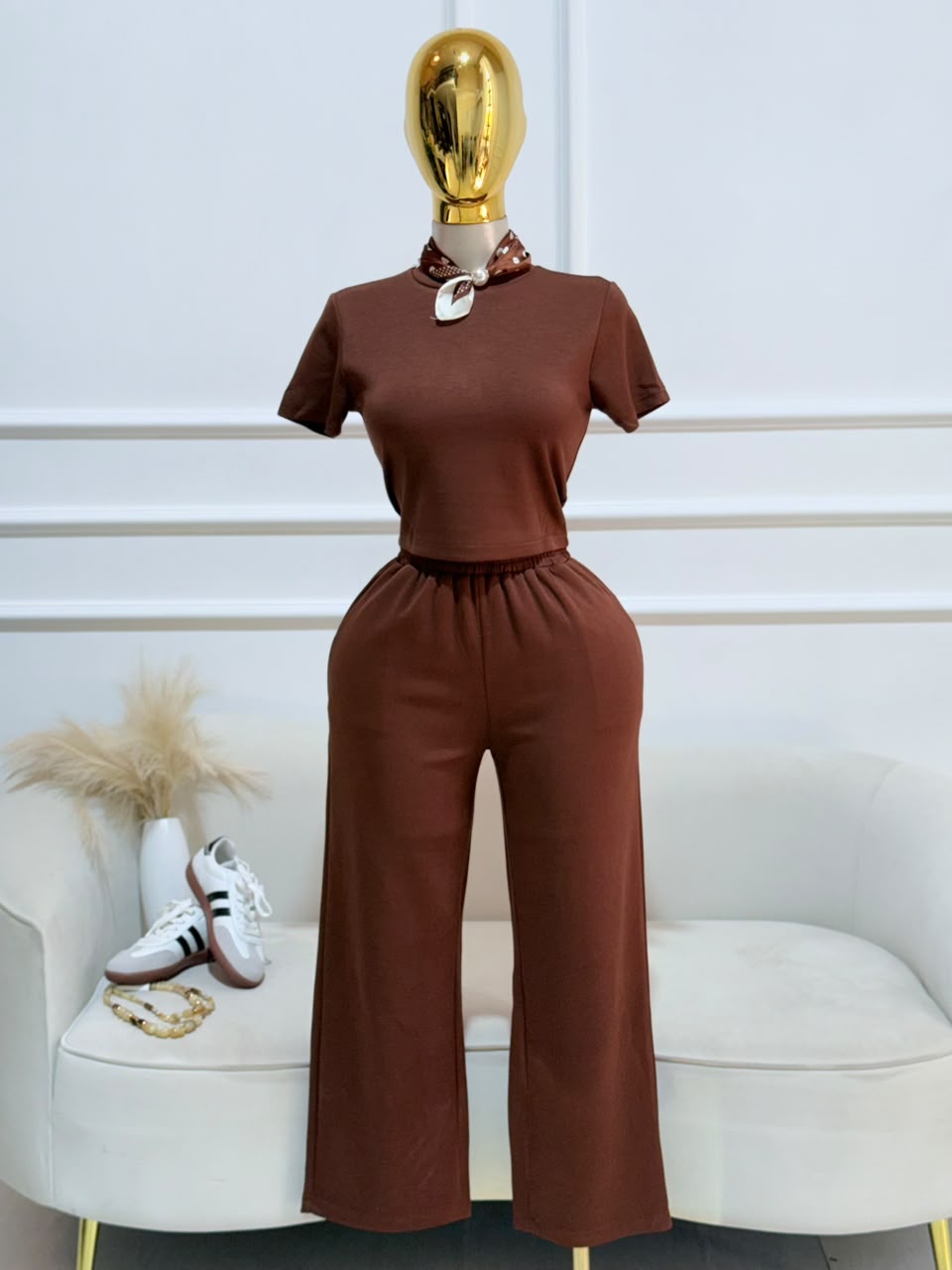CONJUNTO PANTALON CAFE MANGA CORTA