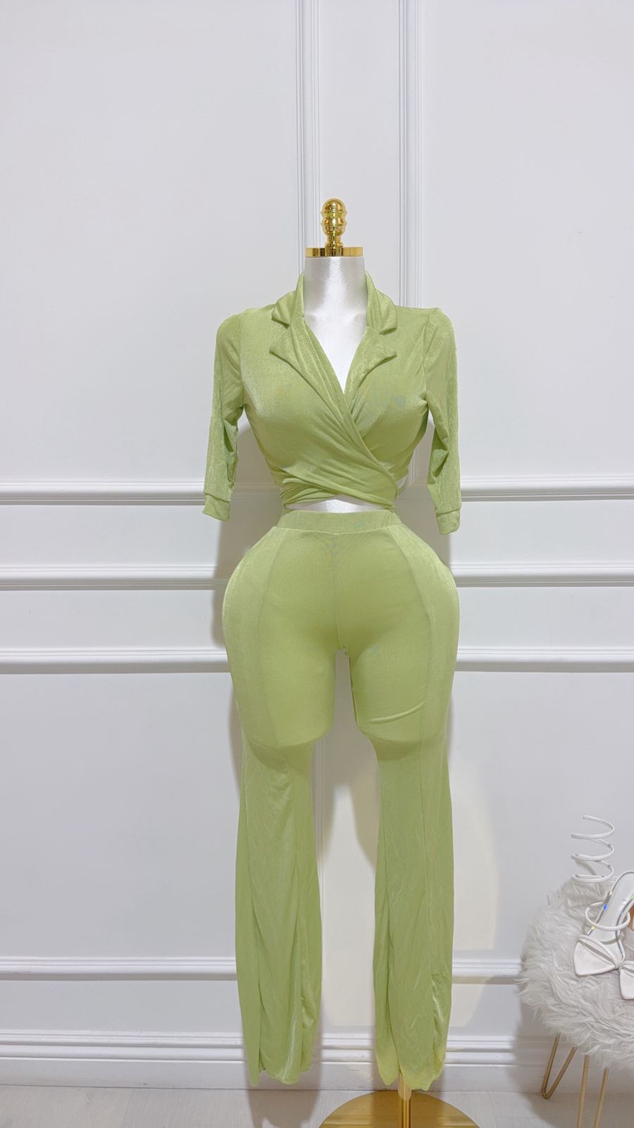 Conjunto Verde Pantalon Top Acampanado