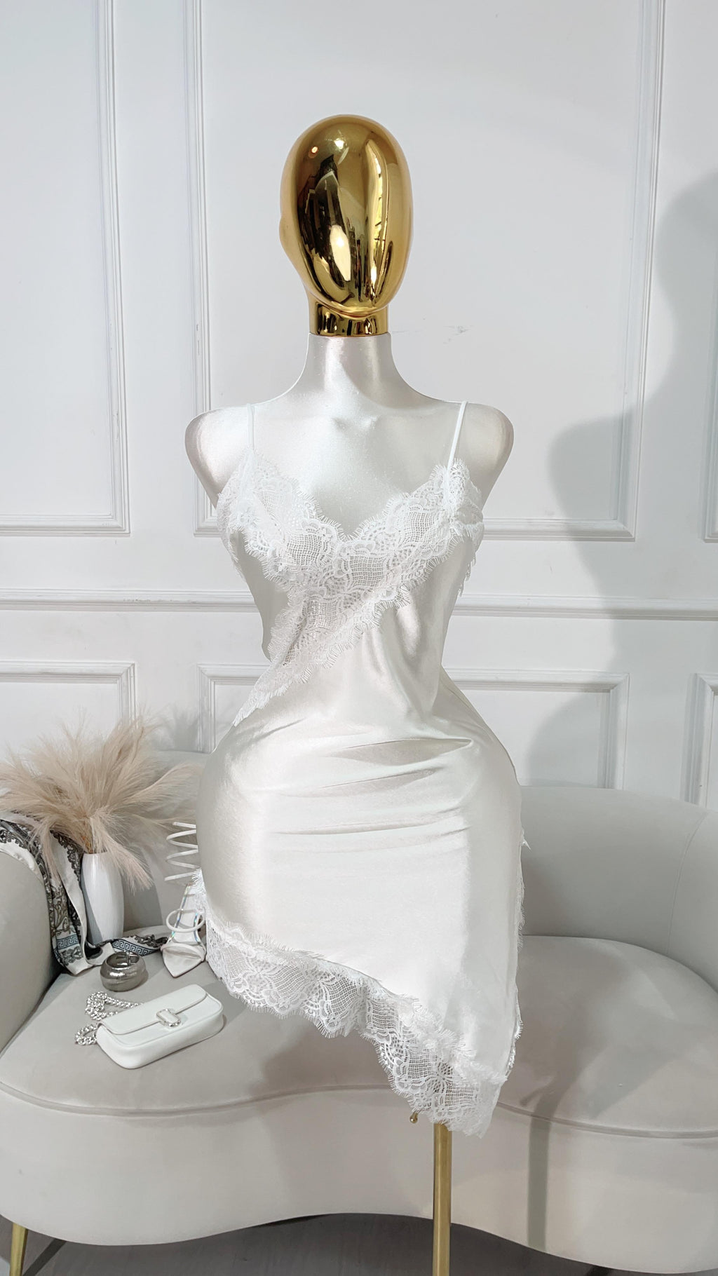 VESTIDO SATIN ENCAJE ASIMETRICO IVORY