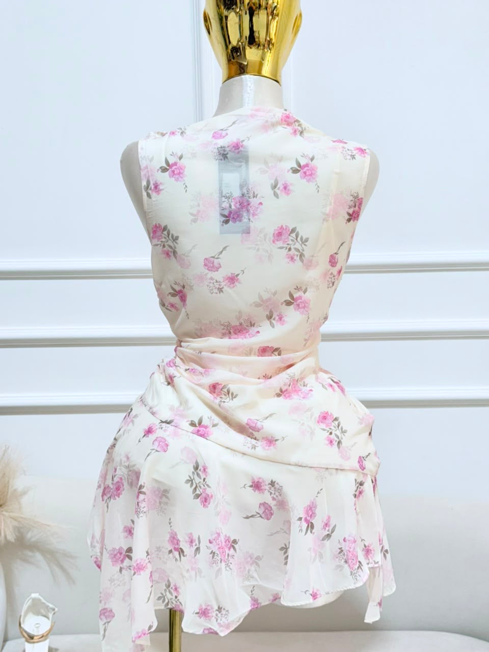 VESTIDO FLORES ROSA CORTO
