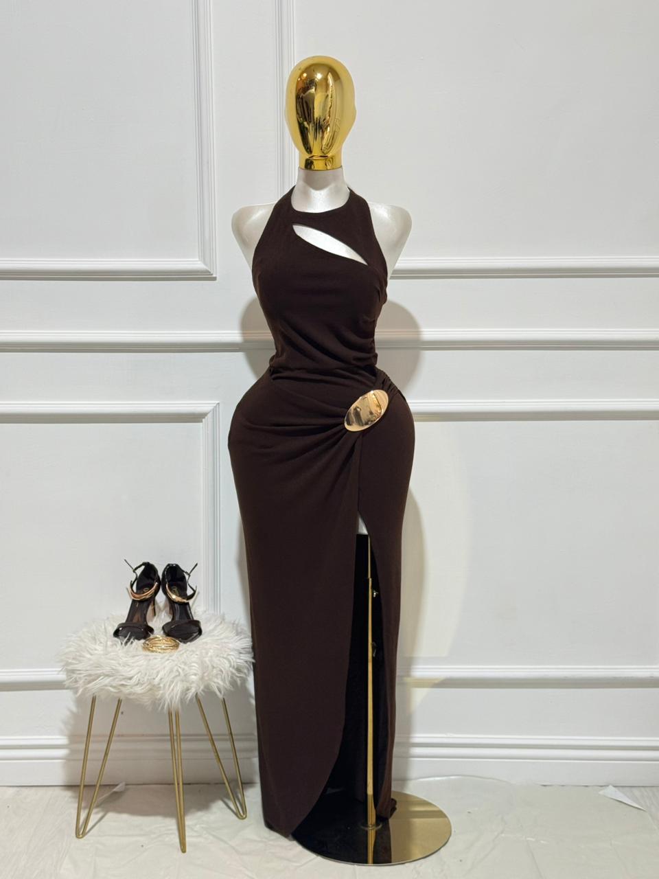 VESTIDO CAFE LARGO DETALLE DORADO