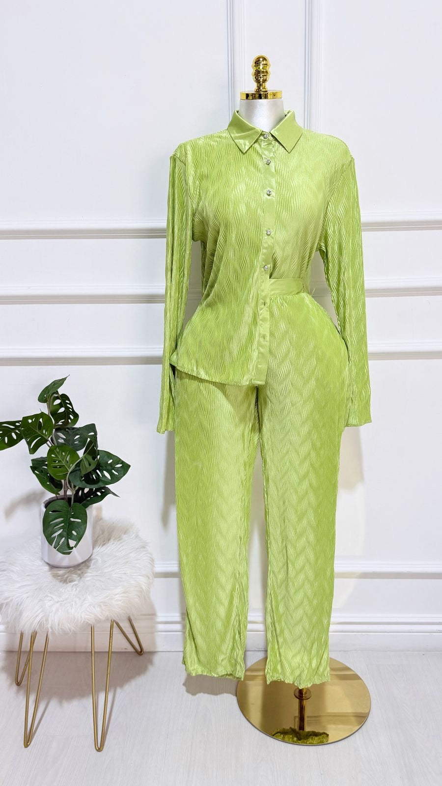 Set Camisa Plizada Pantalón Verde