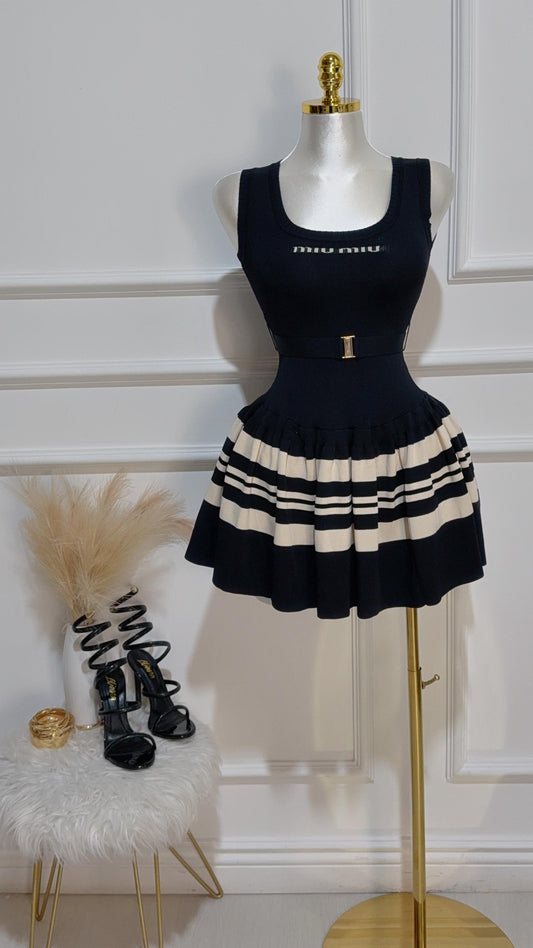 Vestido Miu Miu Beige Negro
