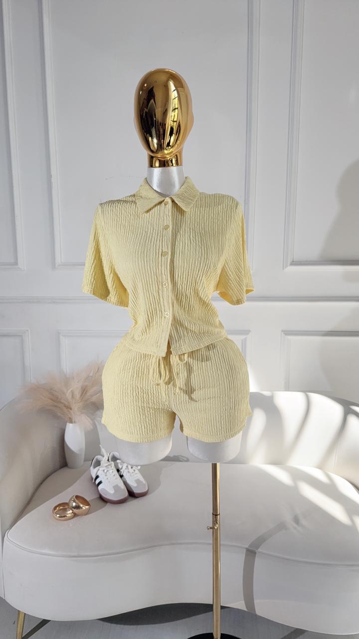 Conjunto Short Amarillo
