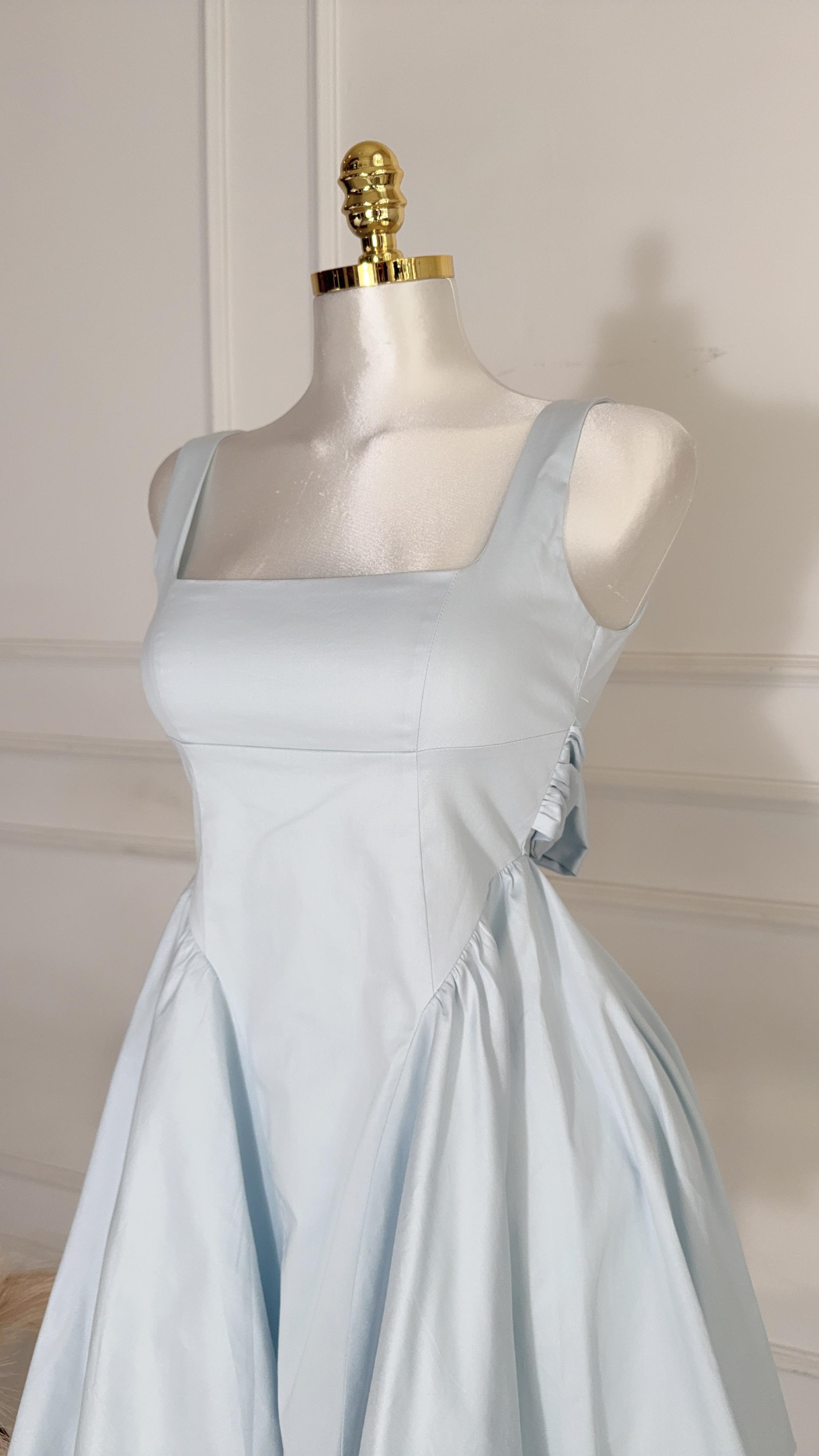 VESTIDO AZUL PRINCESA