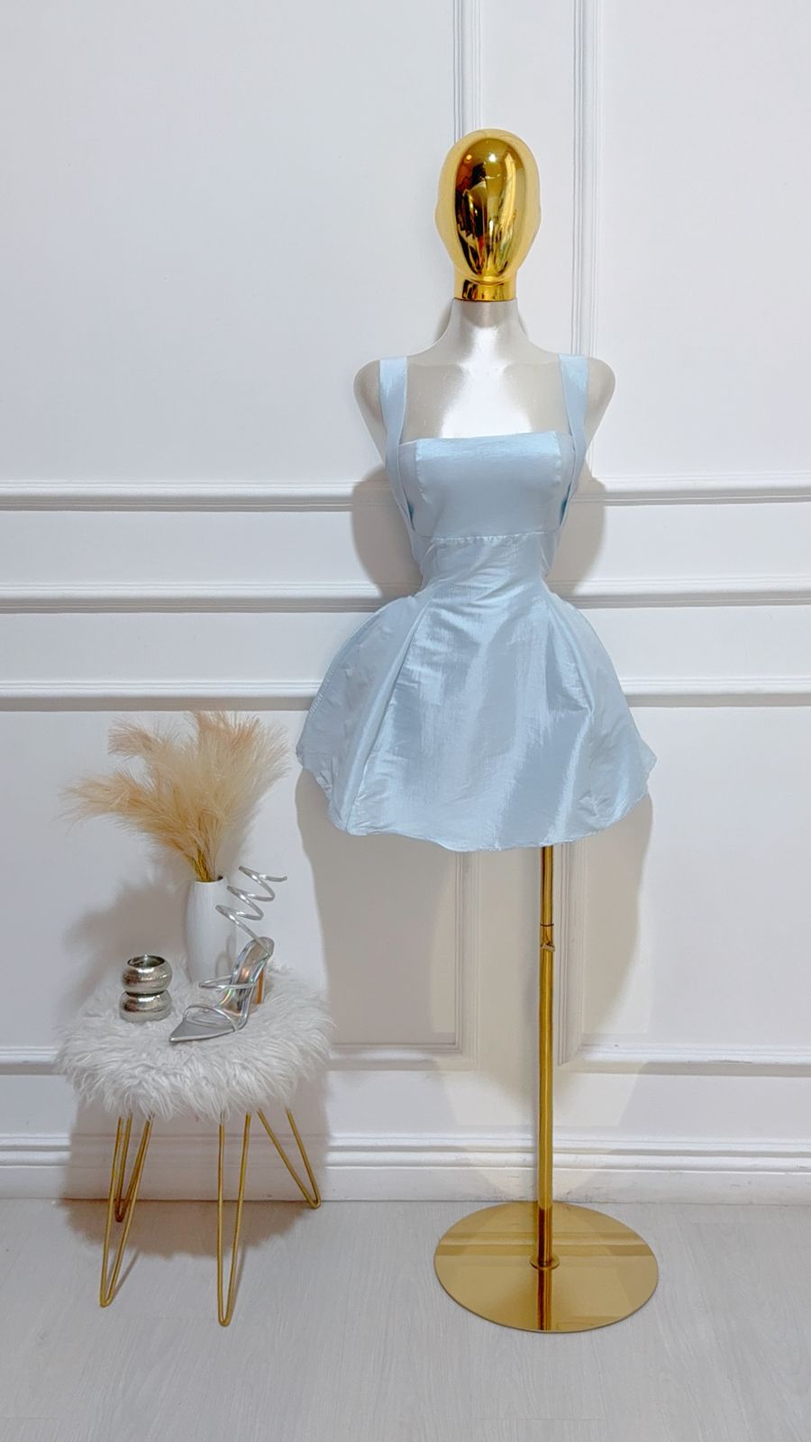 Vestido Corto Detalles En Espalda Azul