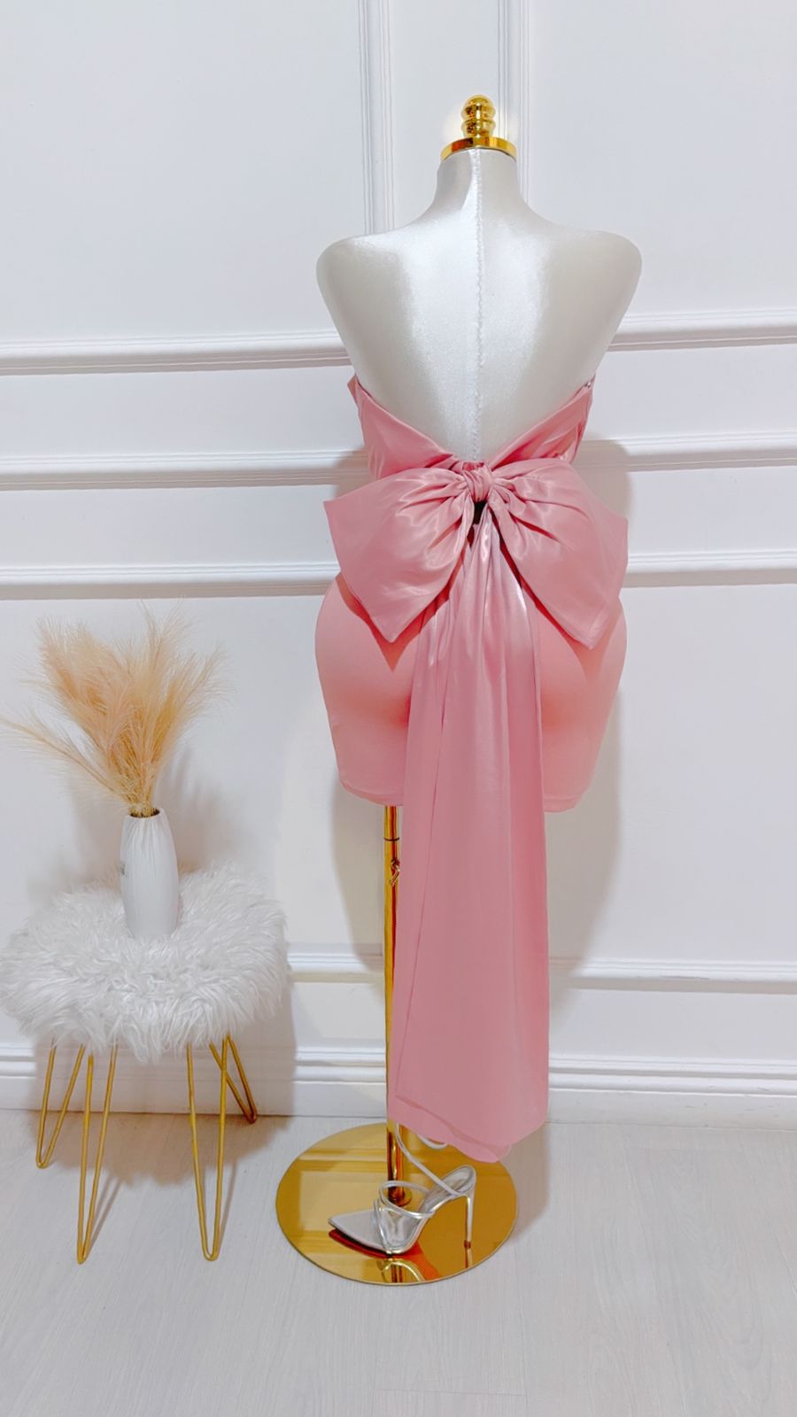 Vestido Corto Detalle Lazo Satin