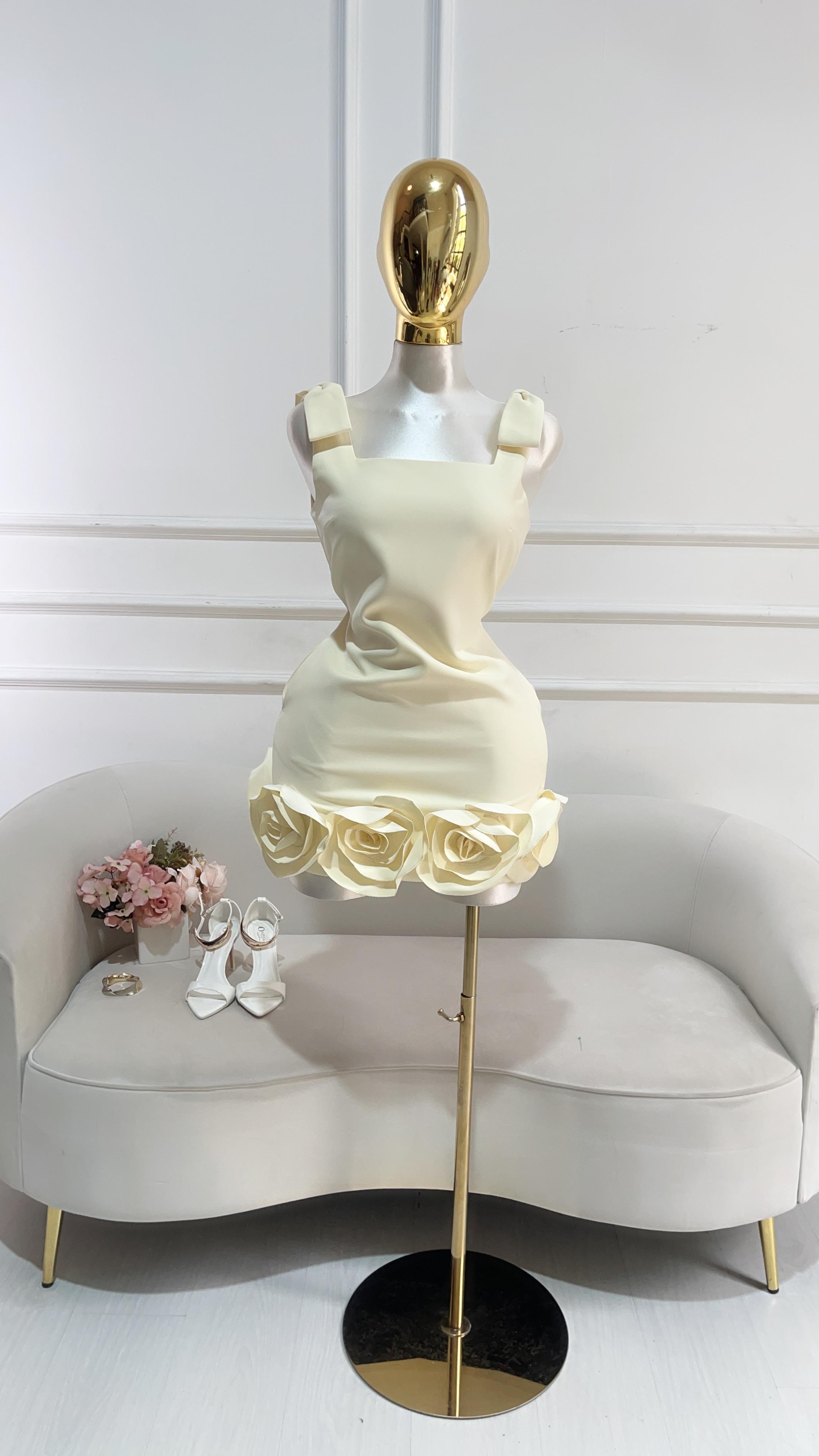VESTIDO AMARILLO TIRANTES FLORES
