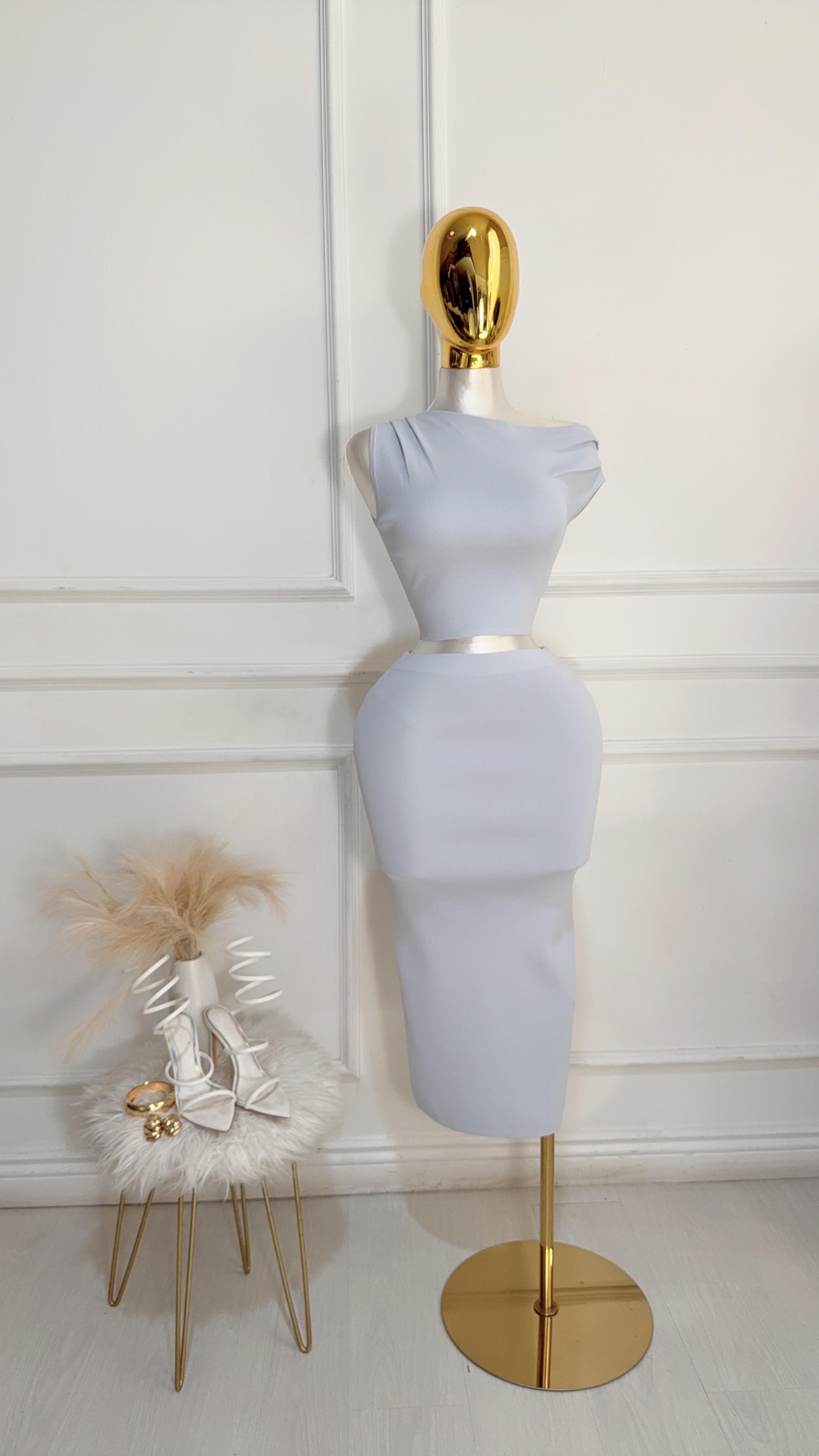 CONJUNTO AZUL FALDA LARGA