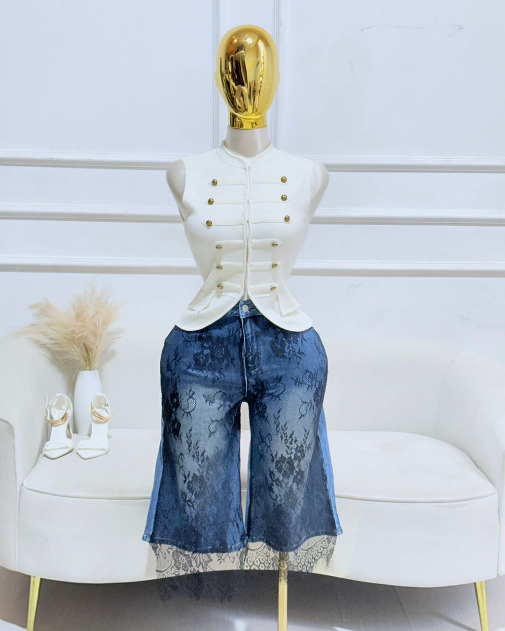 SHORT MEZCLILLA ENCAJE NEGRO