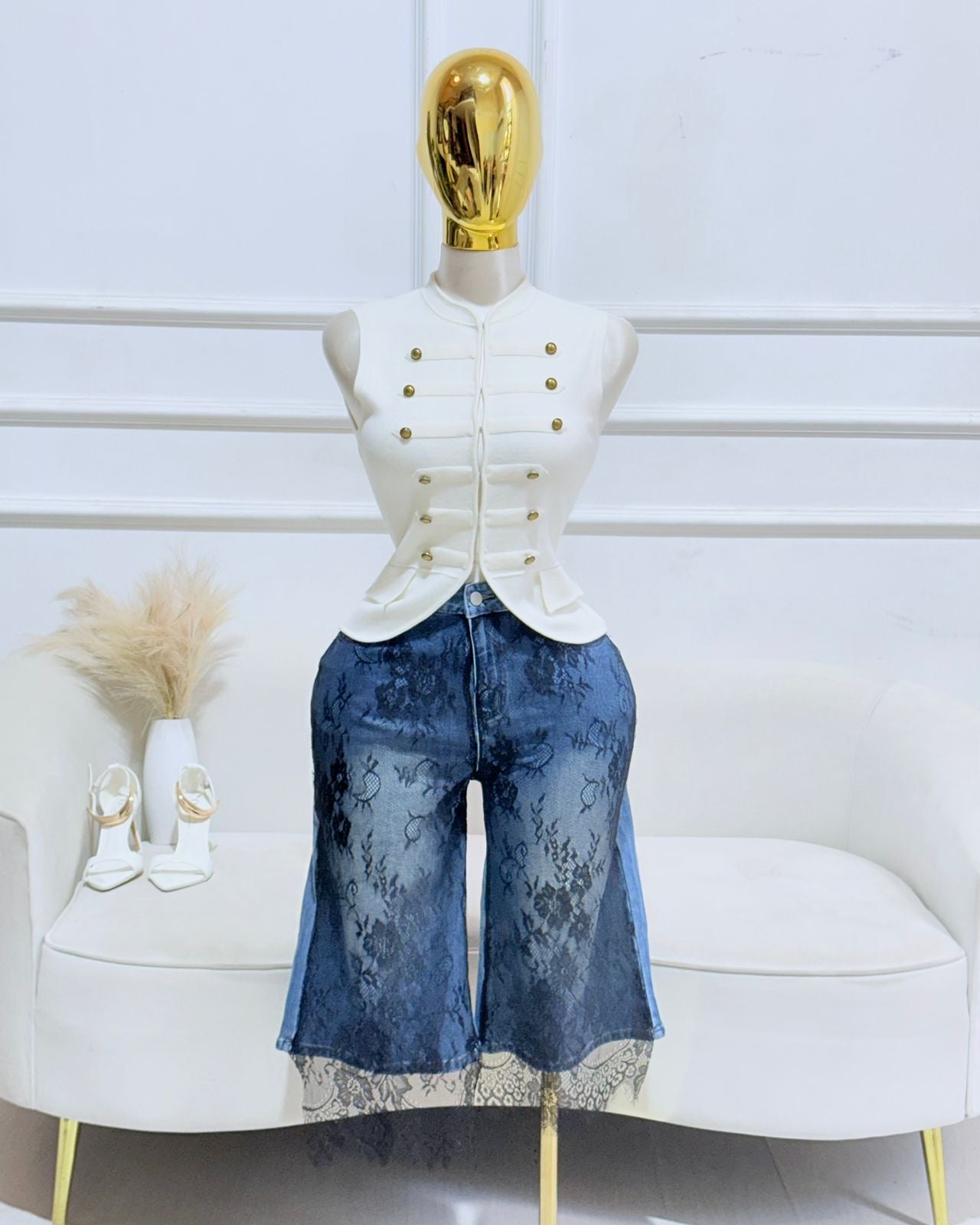 SHORT MEZCLILLA ENCAJE NEGRO