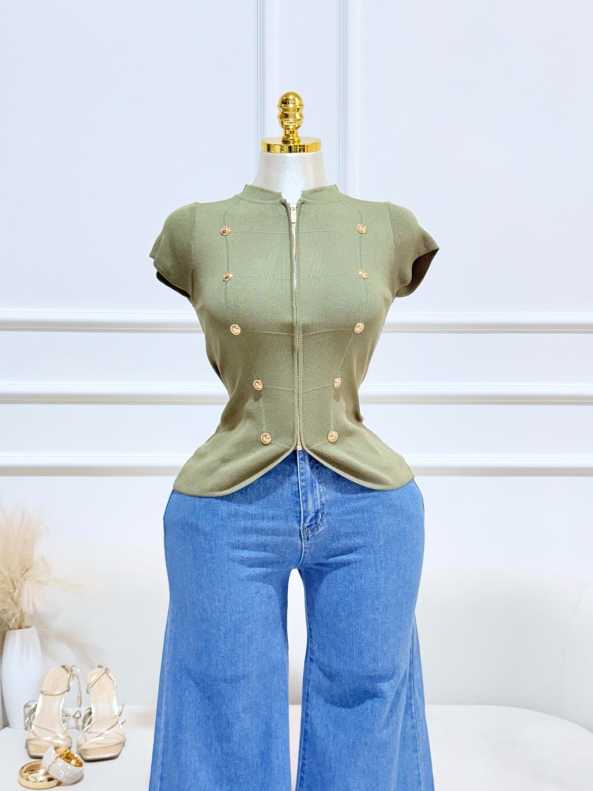 BLUSA VERDE BOTONES