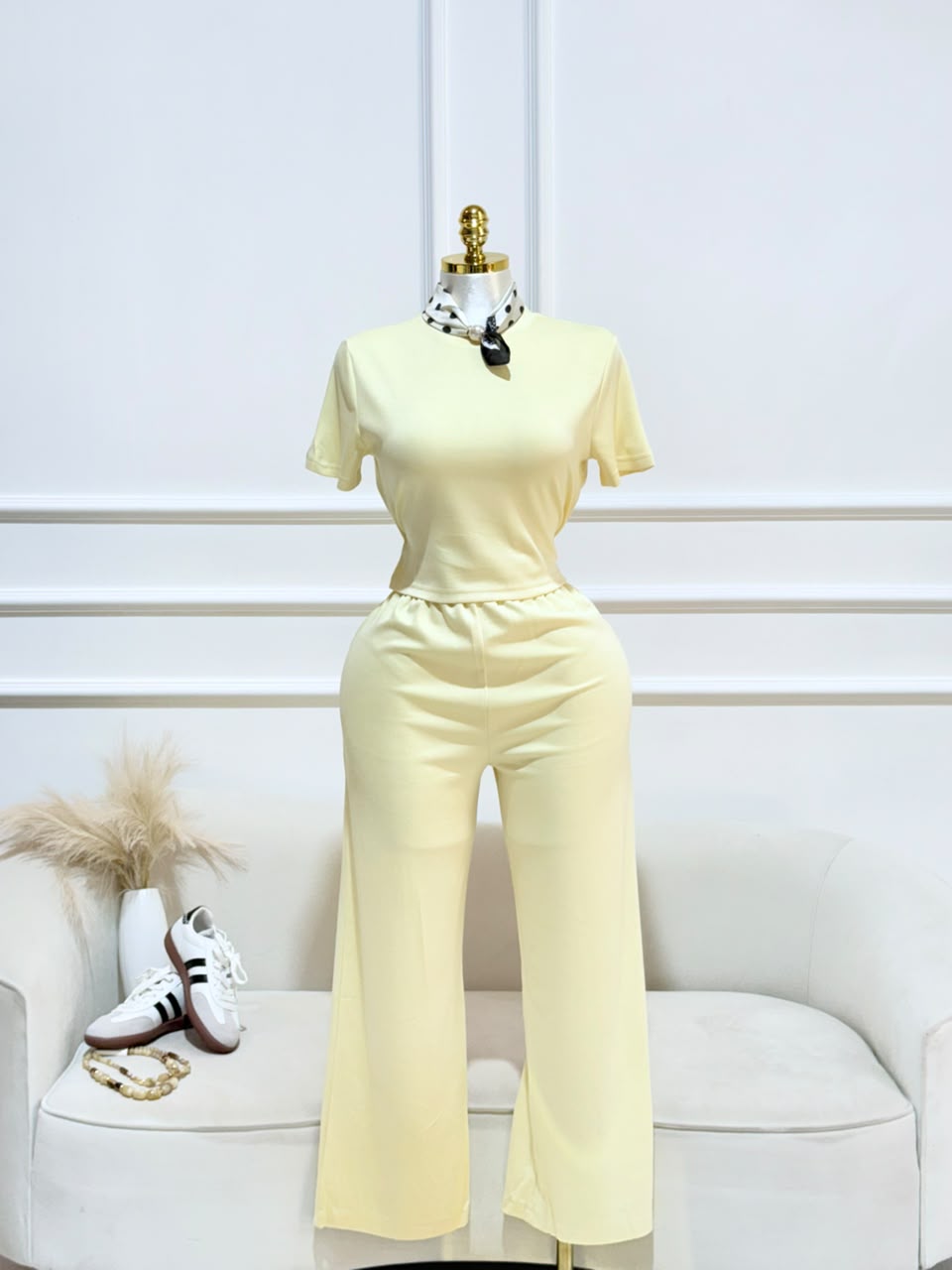 CONJUNTO PANTALON AMARILLO MANGA CORTA