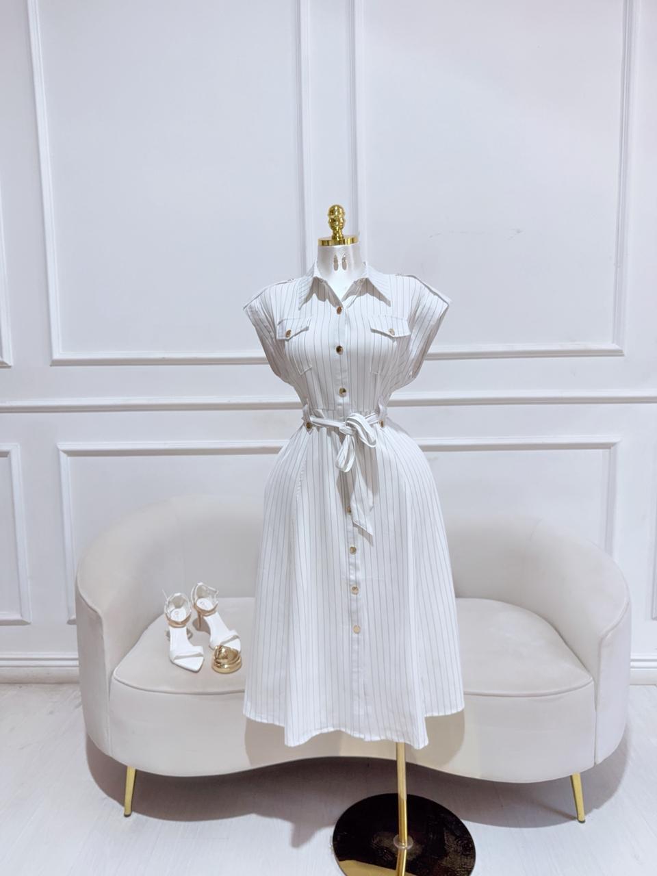 VESTIDO BLANCO RAYADO LARGO CON BOTONES