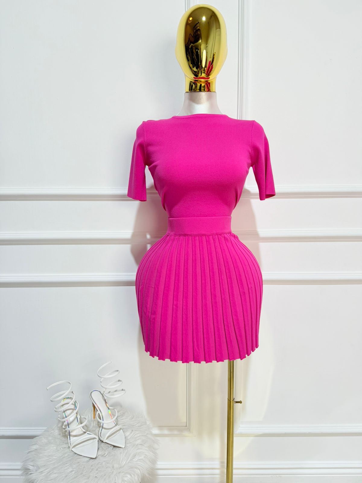 Set Blusa Crop/Falda Plisada Rosa
