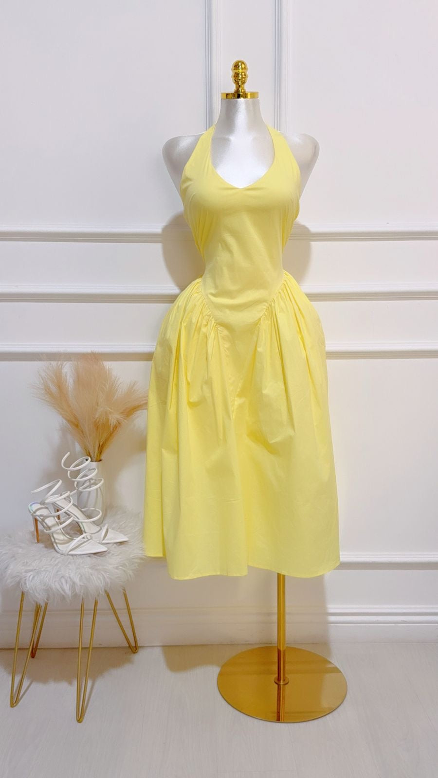Vestido Largo Con Lazo Amarillo