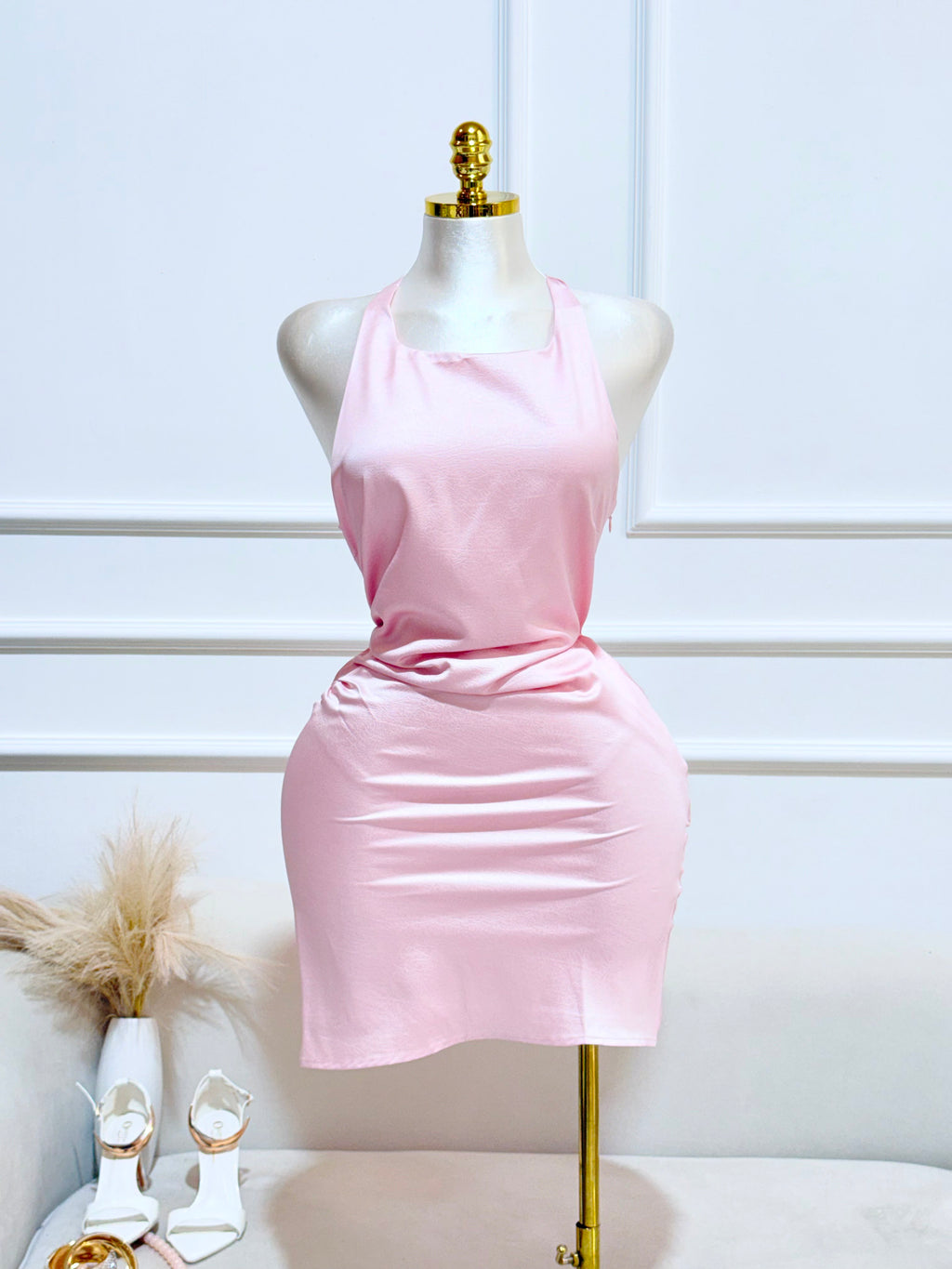 VESTIDO SATIN ROSA CORTO