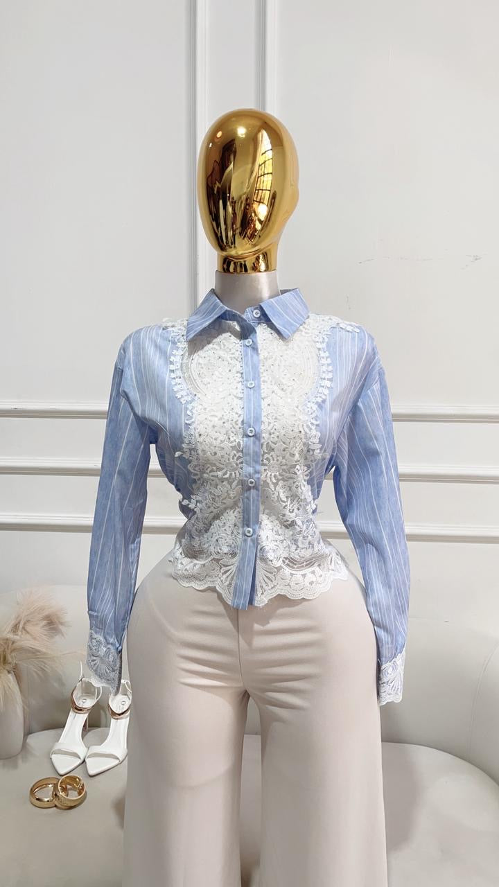 BLUSA AZUL RAYADA MANGA LARGA CON ENCAJE