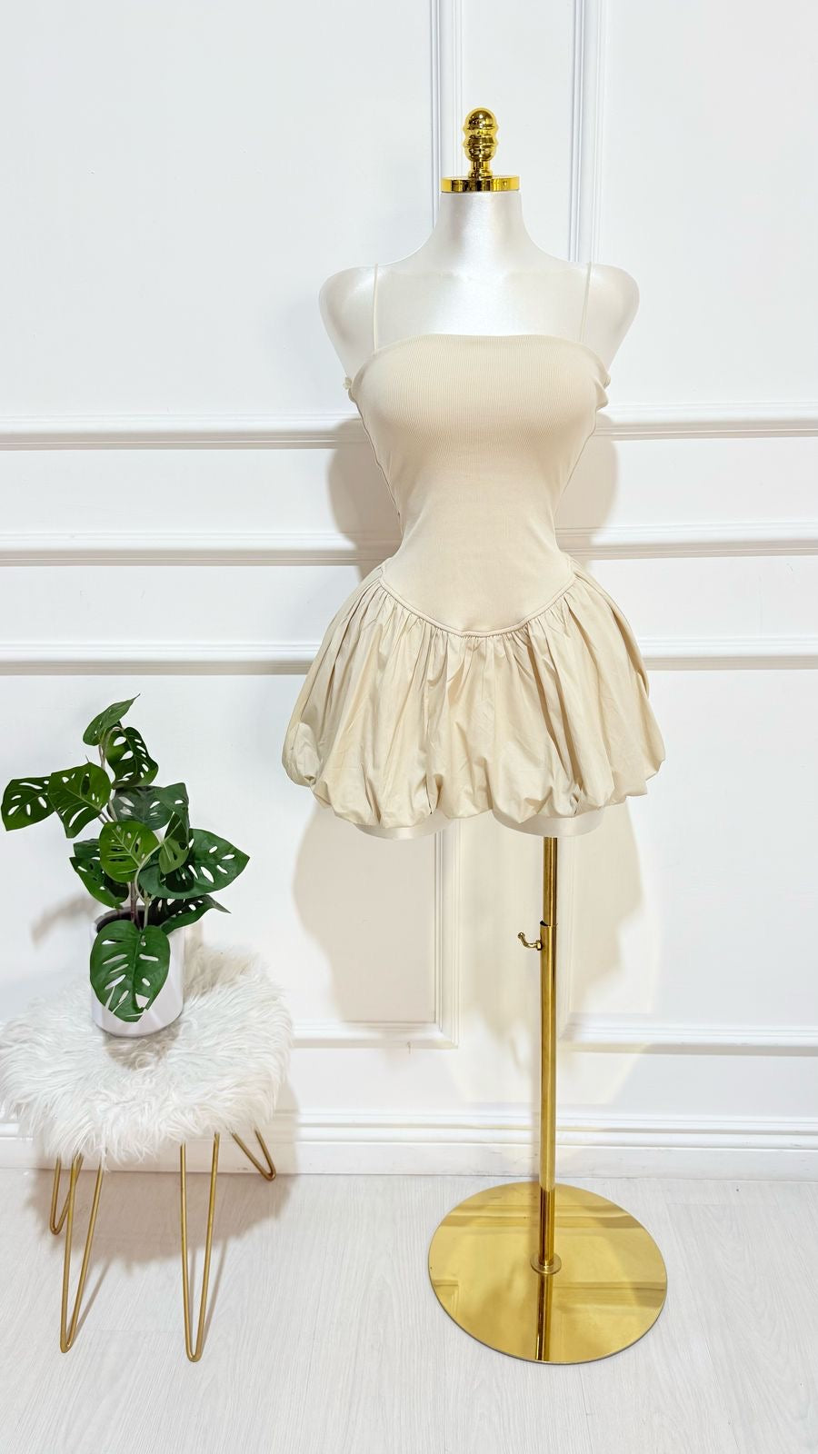 Vestido Mini Globo Top Acanalado Cream