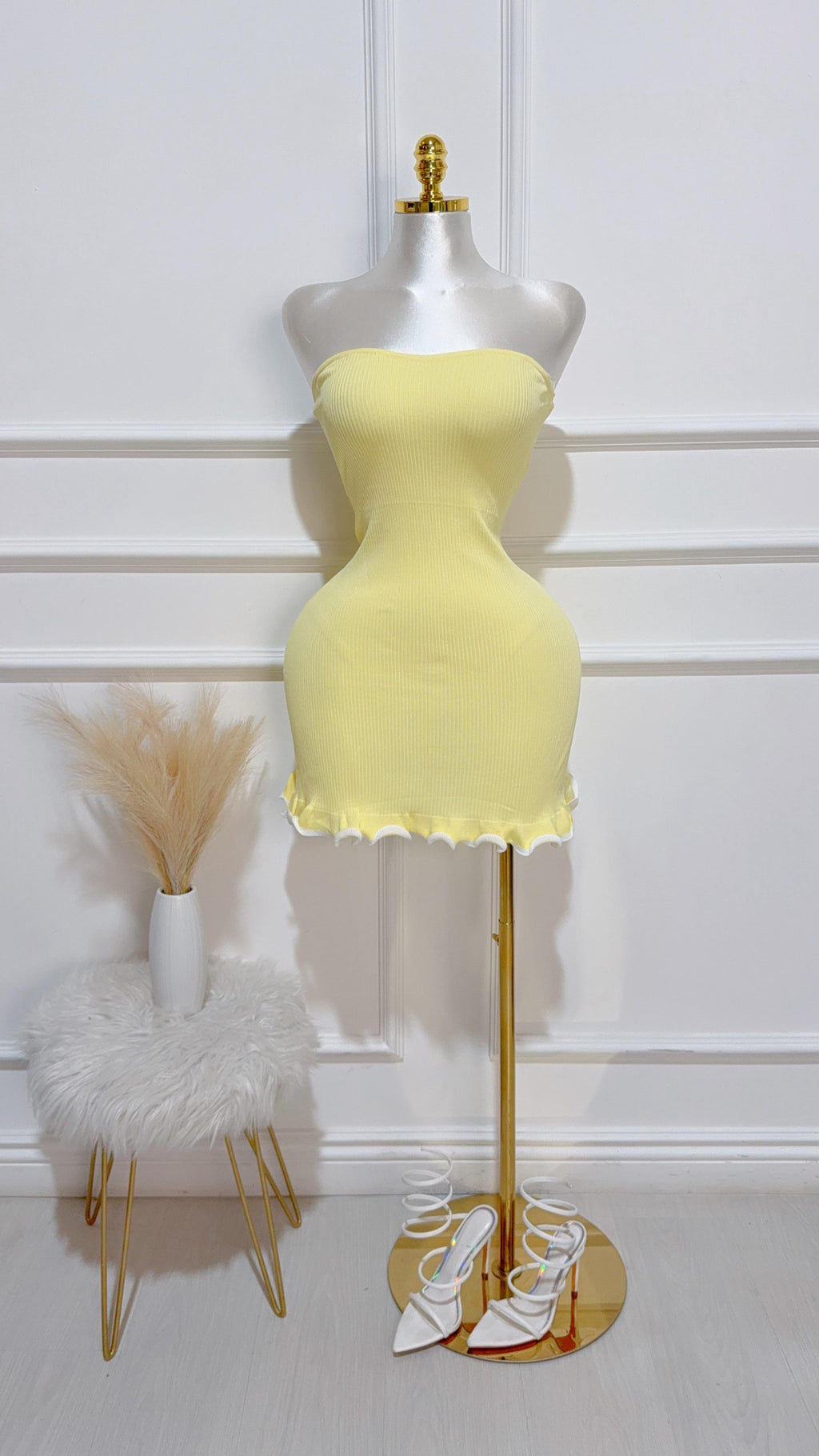 Vestido Corto Amarillo