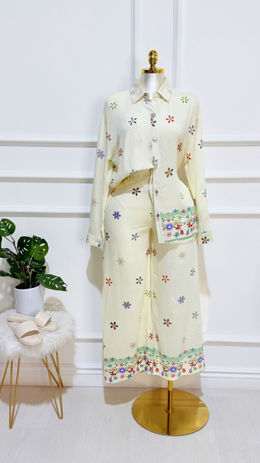 Set Camisa Pantaon Beige Flores Colores